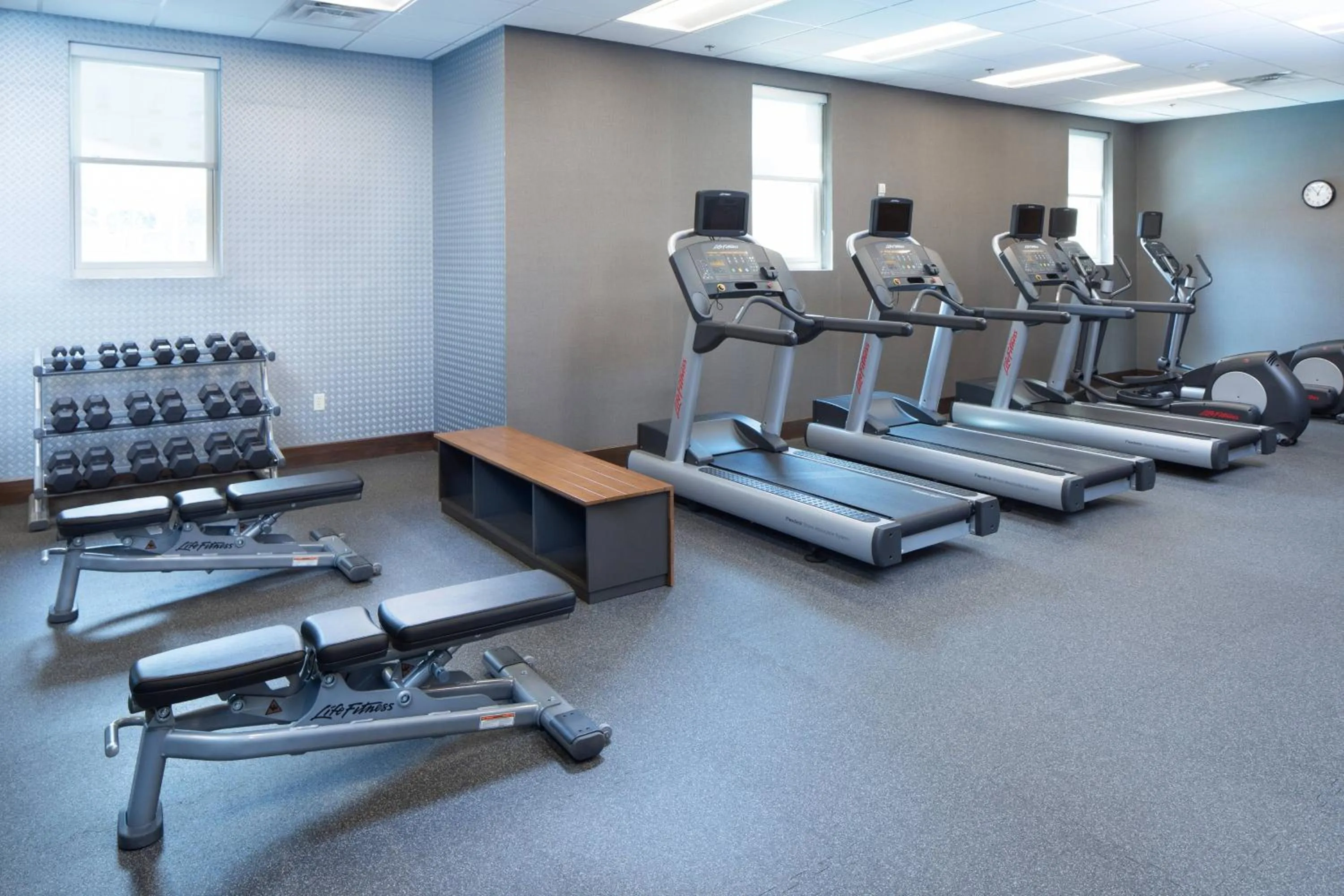 Fitness centre/facilities in Fairfield Inn & Suites by Marriott Savannah Downtown Historic District