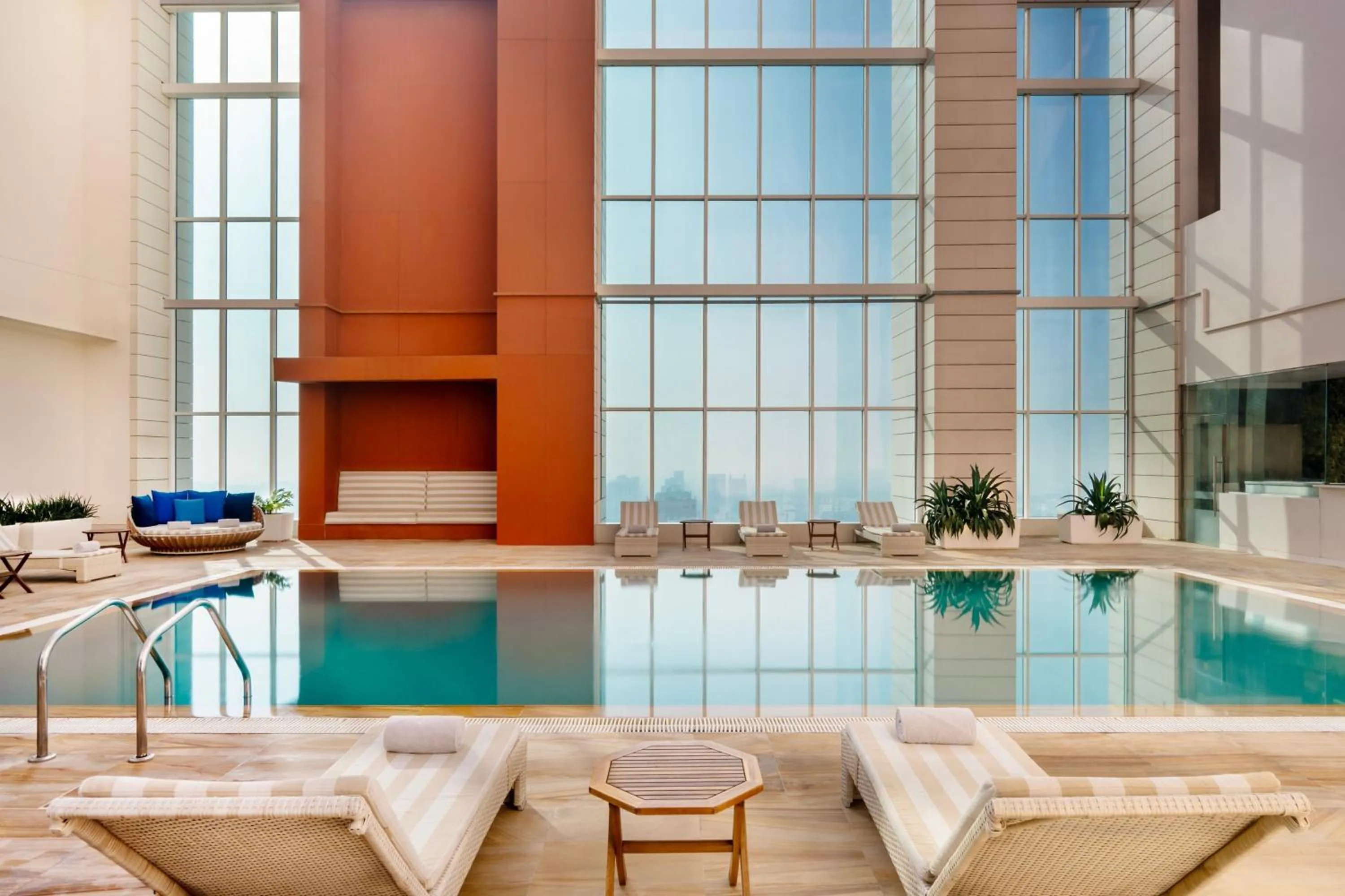 Swimming pool in Marriott Hotel Downtown Abu Dhabi