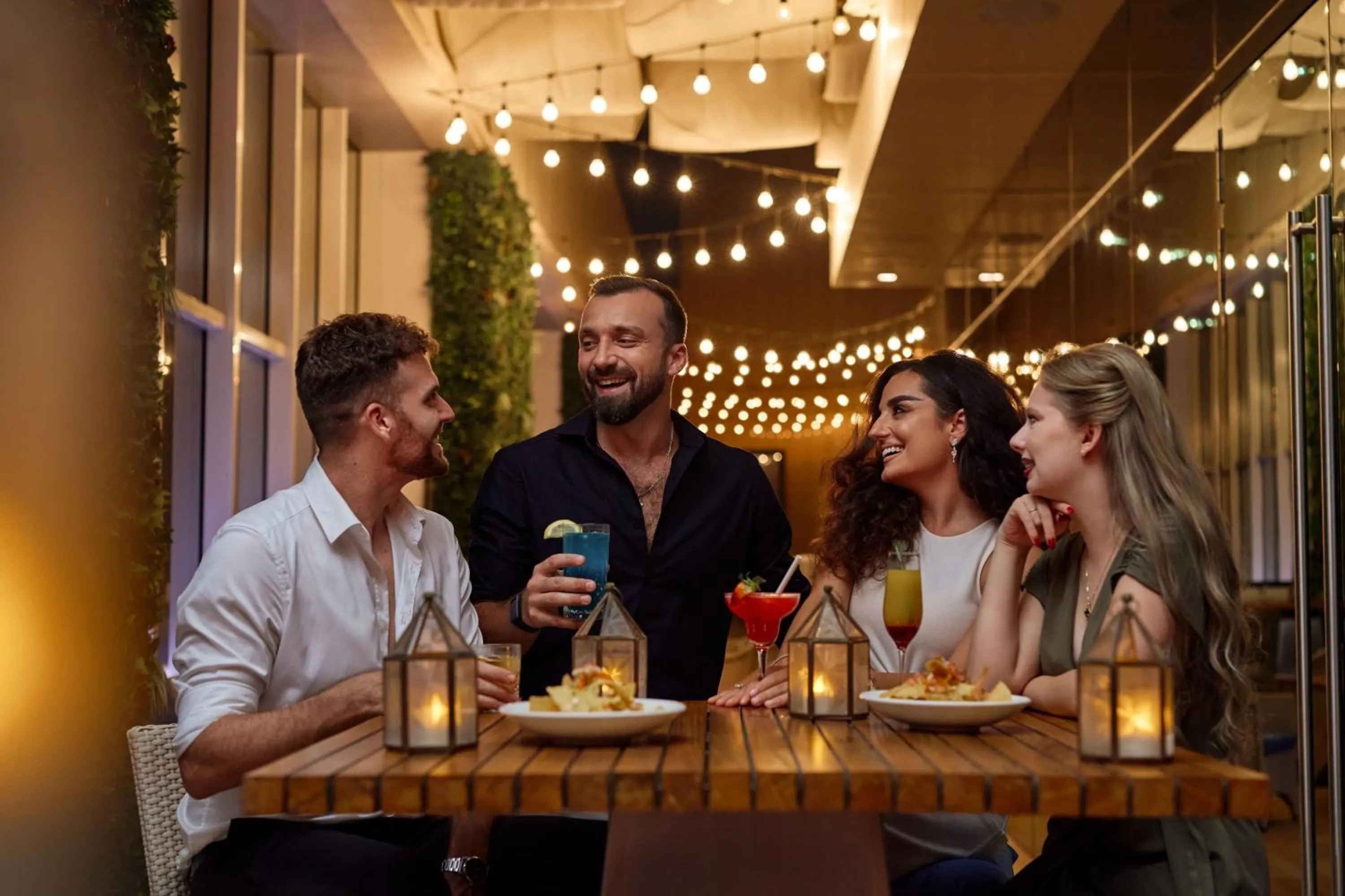 Restaurant/places to eat in Marriott Hotel Downtown Abu Dhabi