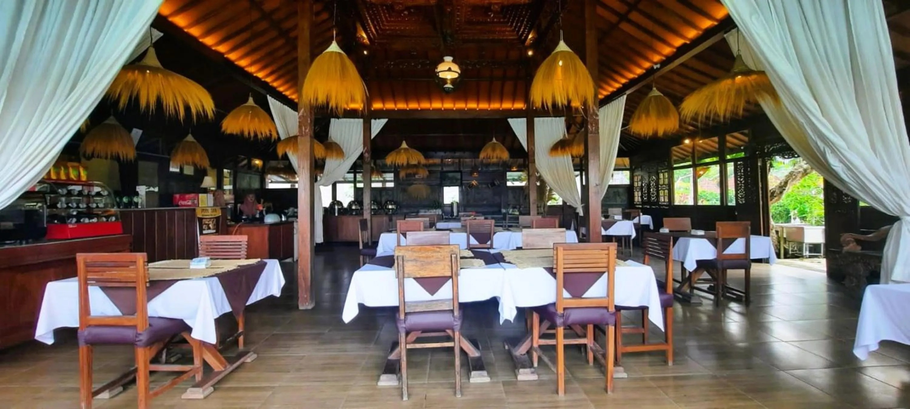 Restaurant/places to eat in Kampoeng Joglo Ijen