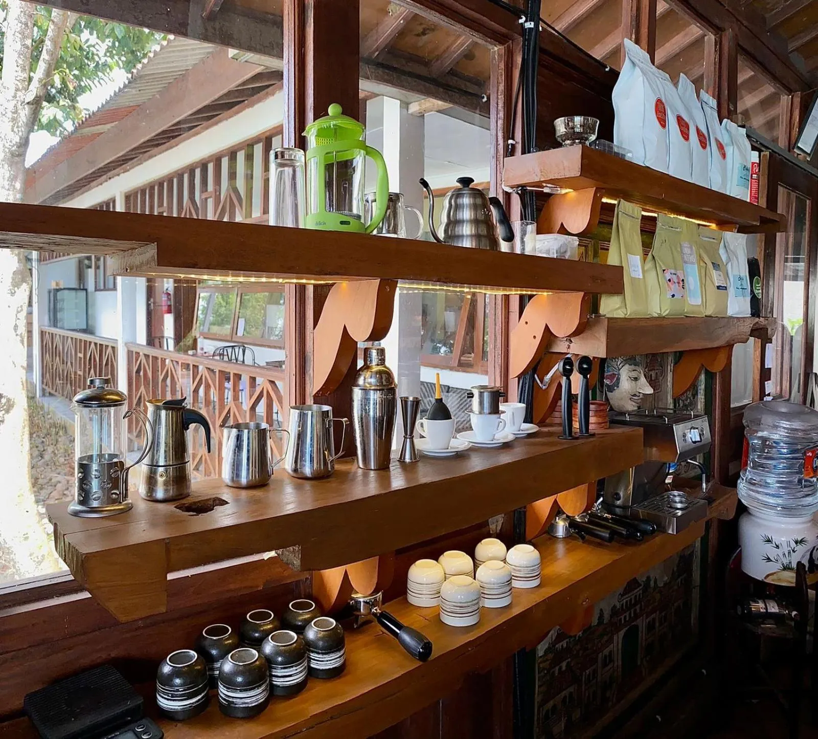 Food and drinks in Kampoeng Joglo Ijen