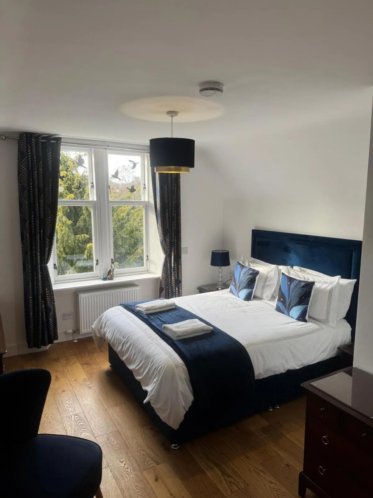 King Room in Crannach House bed and breakfast and self catering apartments