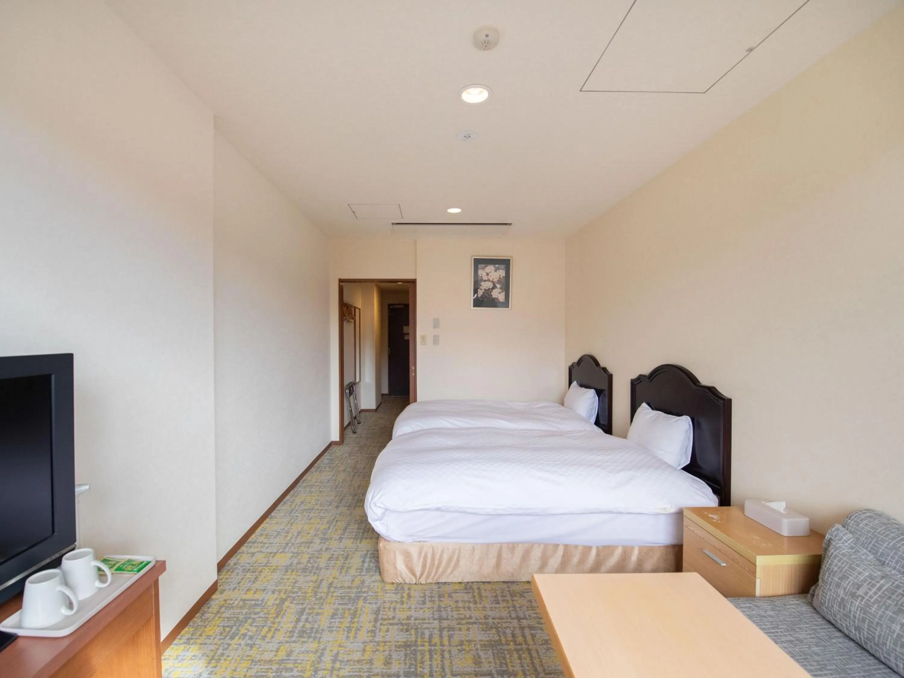 Photo of the whole room, Bed in Fuji Matsuzono Hotel