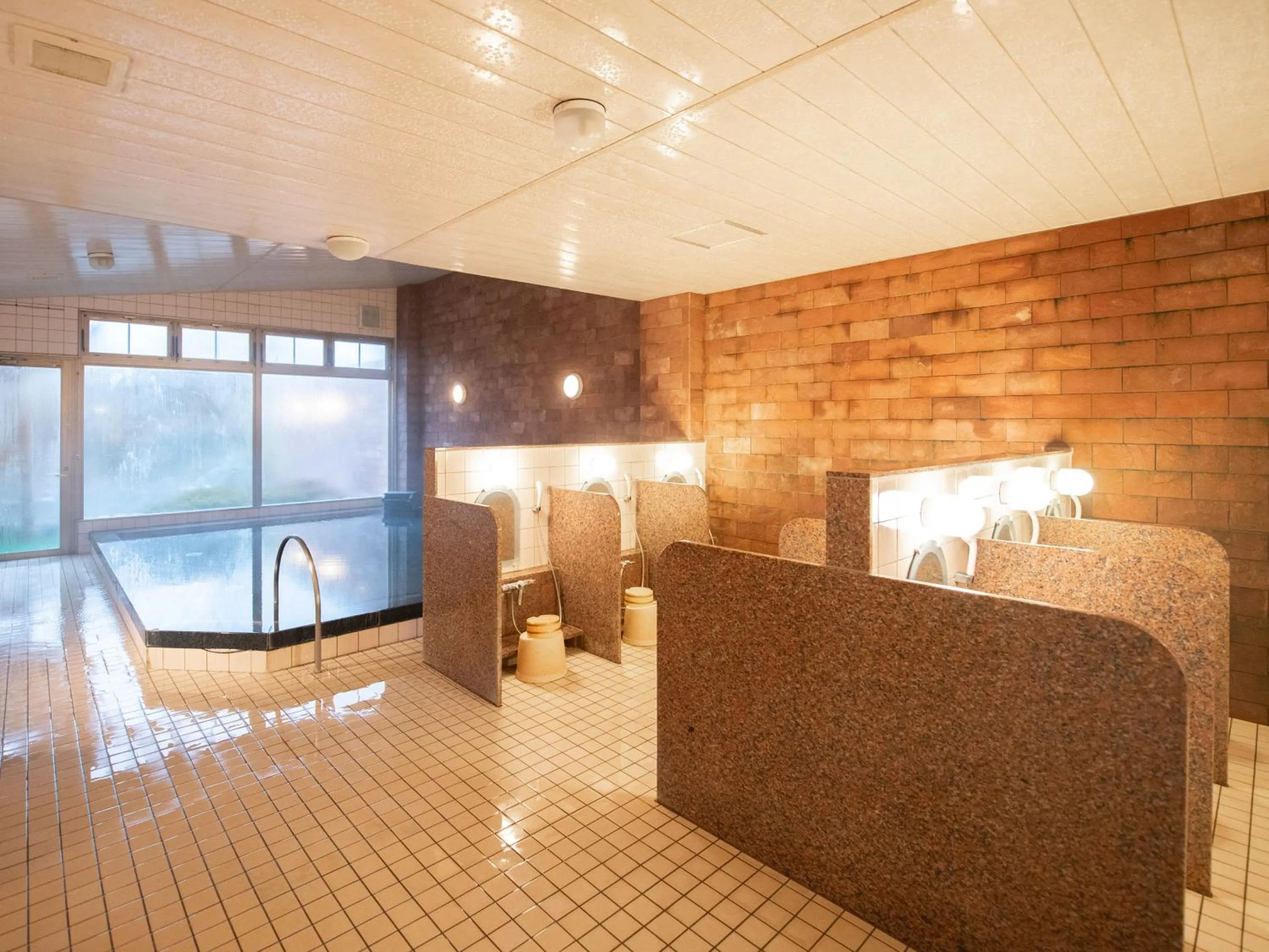 Text overlay in Fuji Matsuzono Hotel