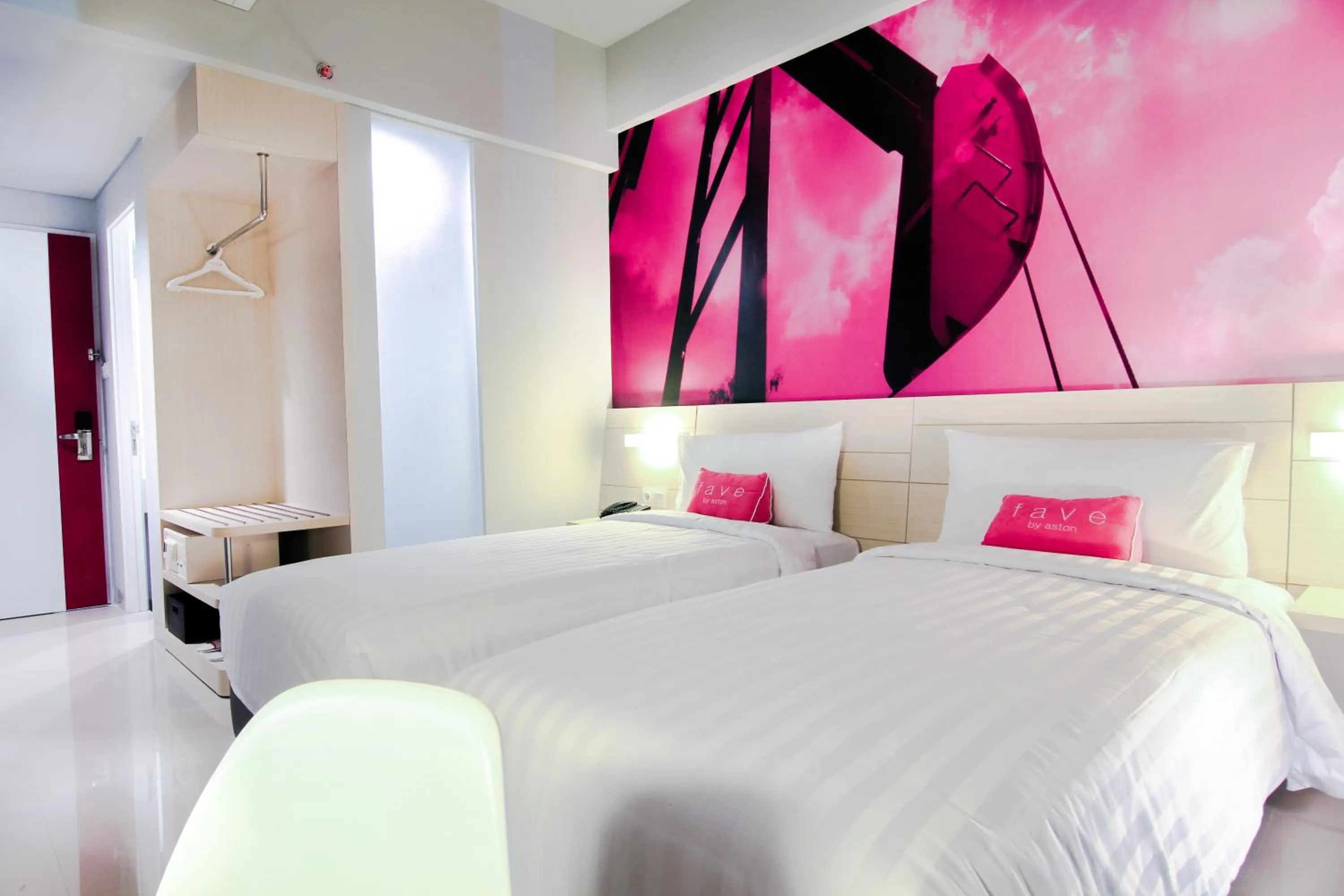 Photo of the whole room, Bed in favehotel Sudirman Bojonegoro