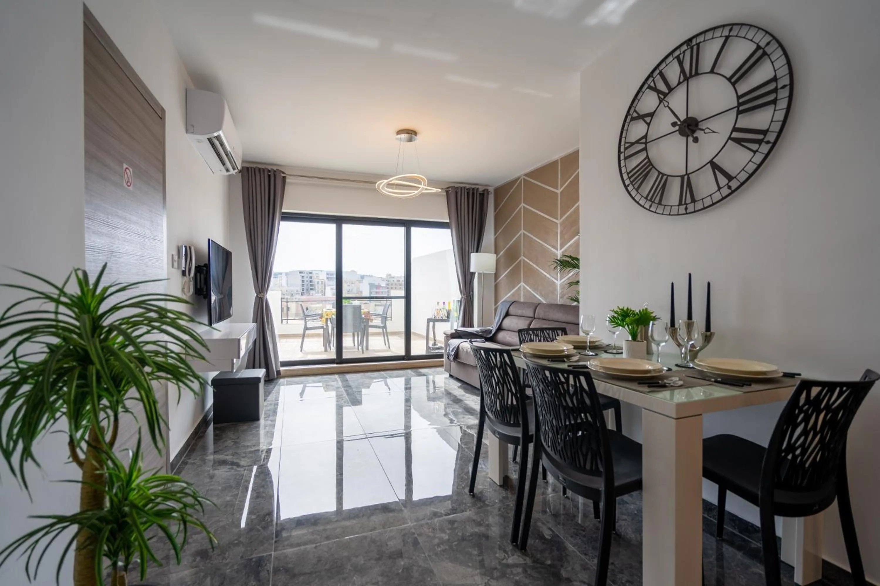 Tulip Court Penthouse Brand New-2 Min From The Sea-Central Bugibba