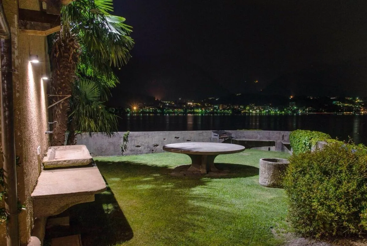 Property building in Chocolat au Lac