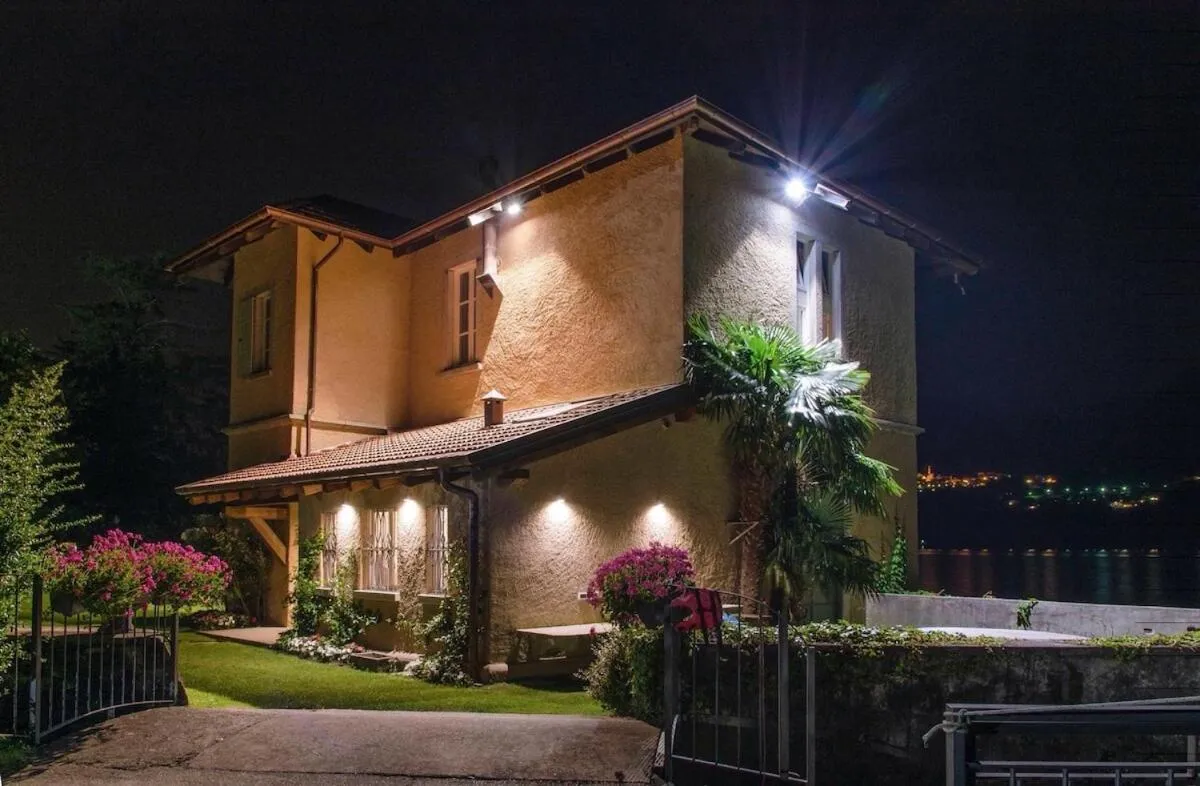 Property building in Chocolat au Lac