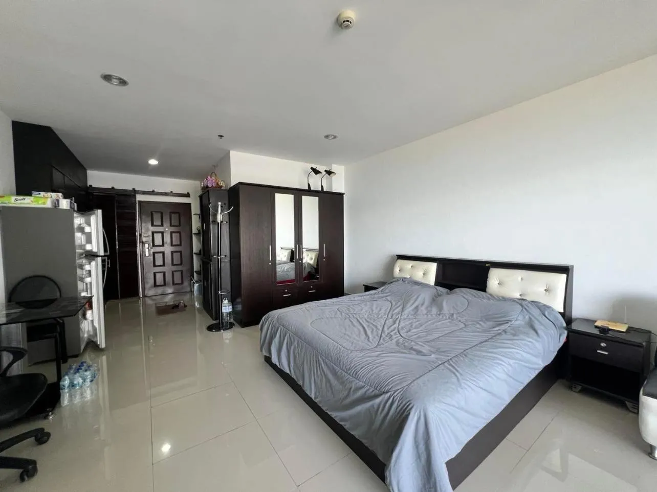 Bed in Viewtalay Beachfront by ND