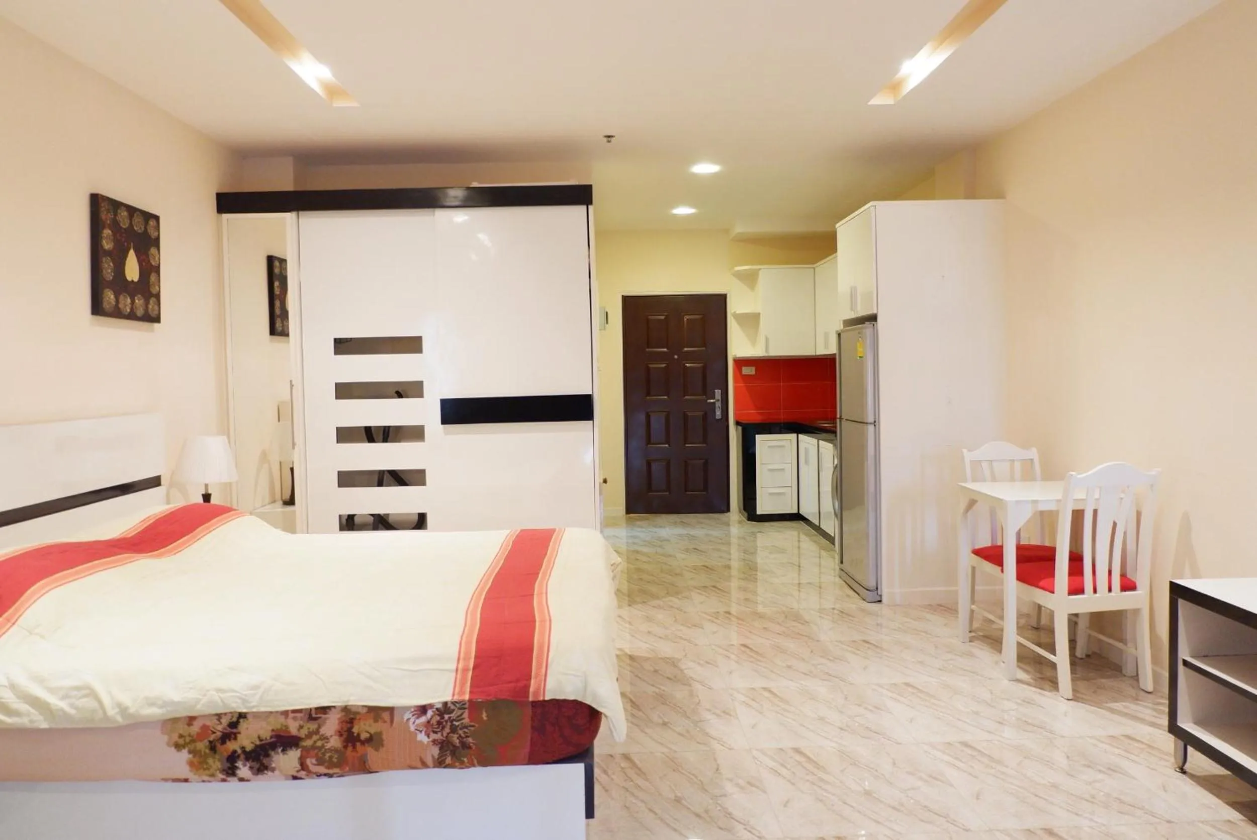 Bed in Viewtalay Beachfront by ND