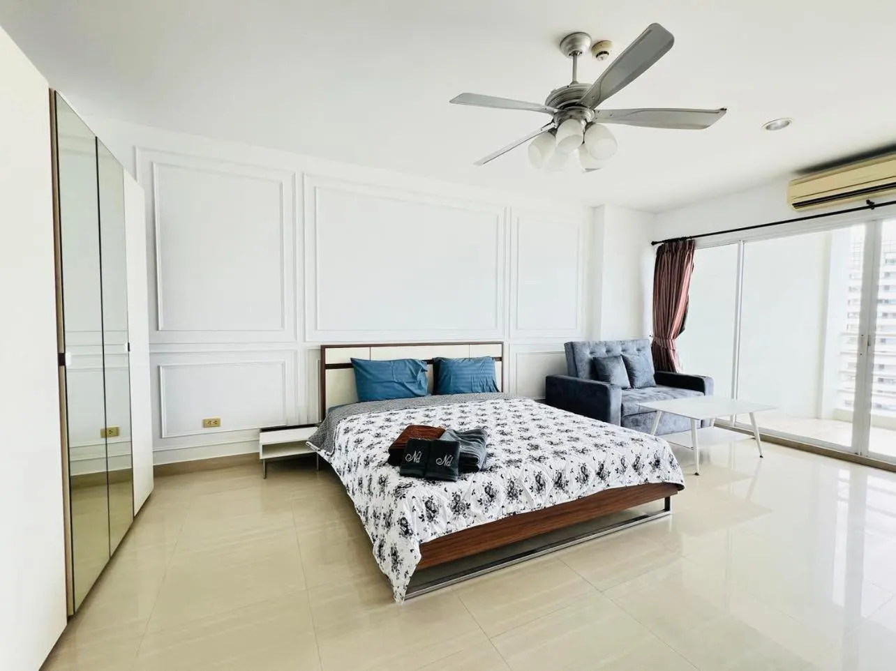 Bed in Viewtalay Beachfront by ND