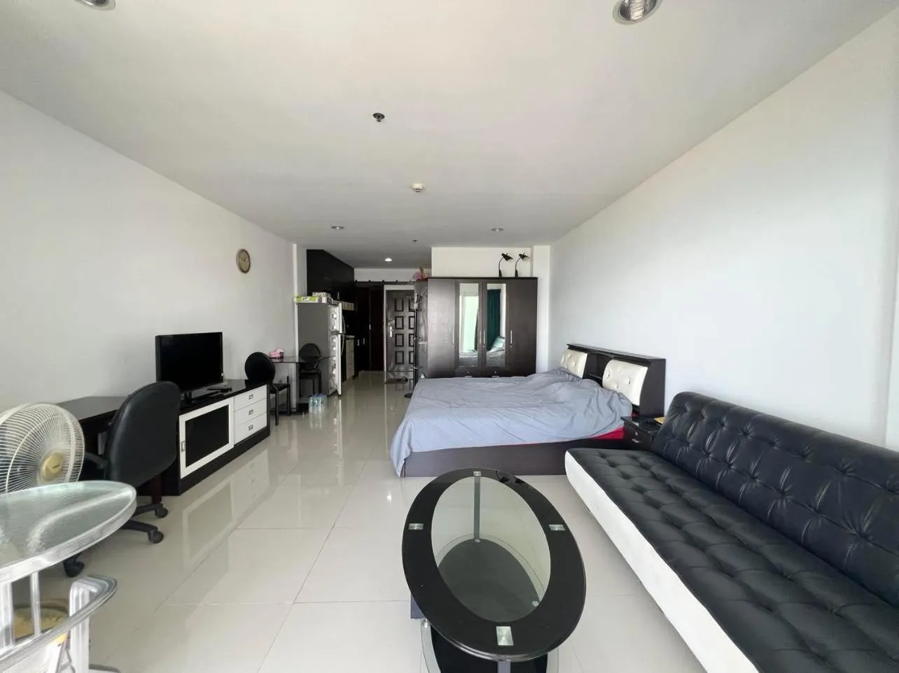 Bed in Viewtalay Beachfront by ND