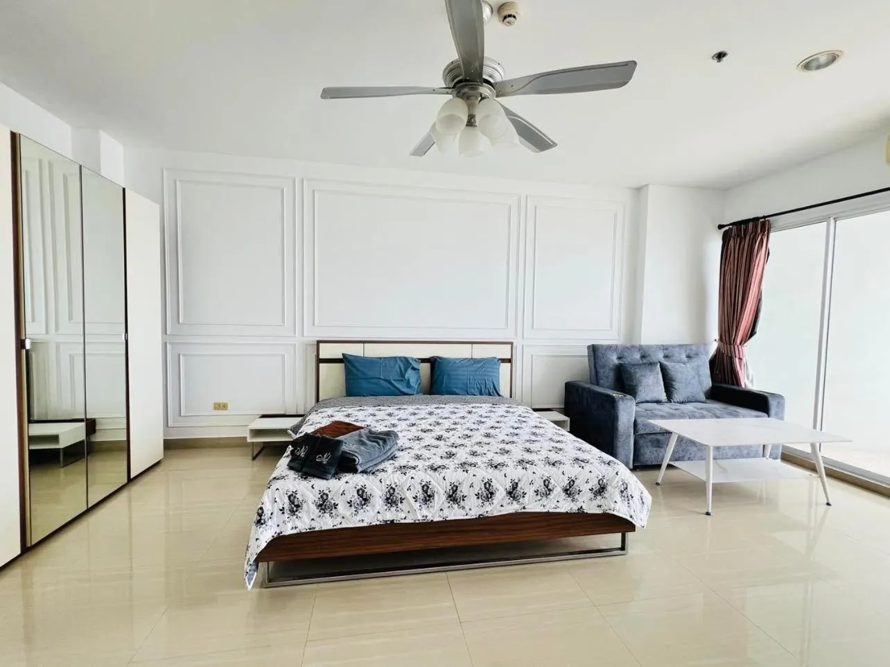 Bed in Viewtalay Beachfront by ND