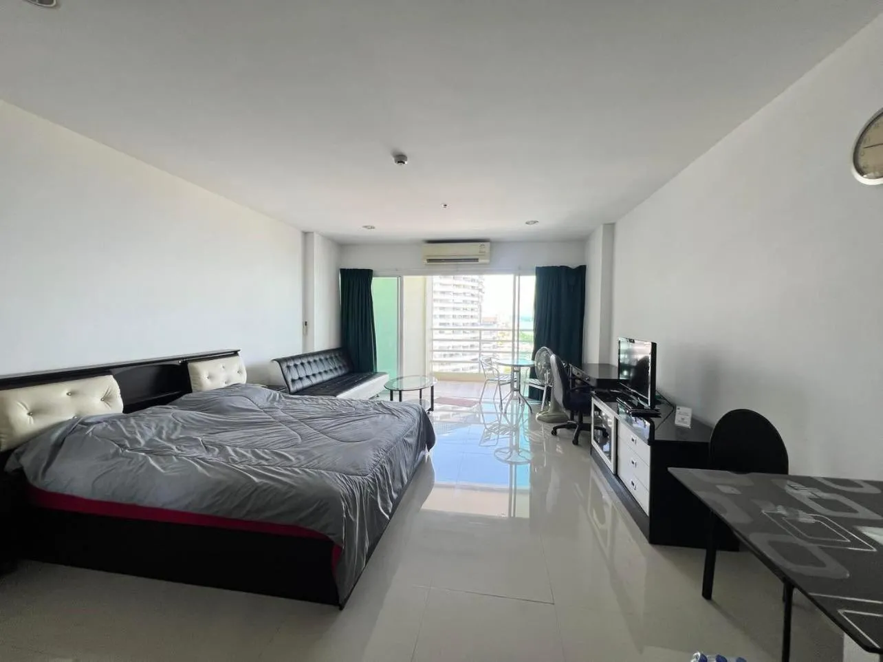 Bed in Viewtalay Beachfront by ND