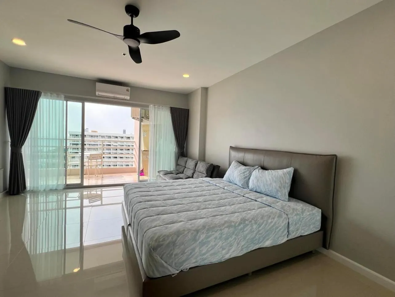 Bed in Viewtalay Beachfront by ND