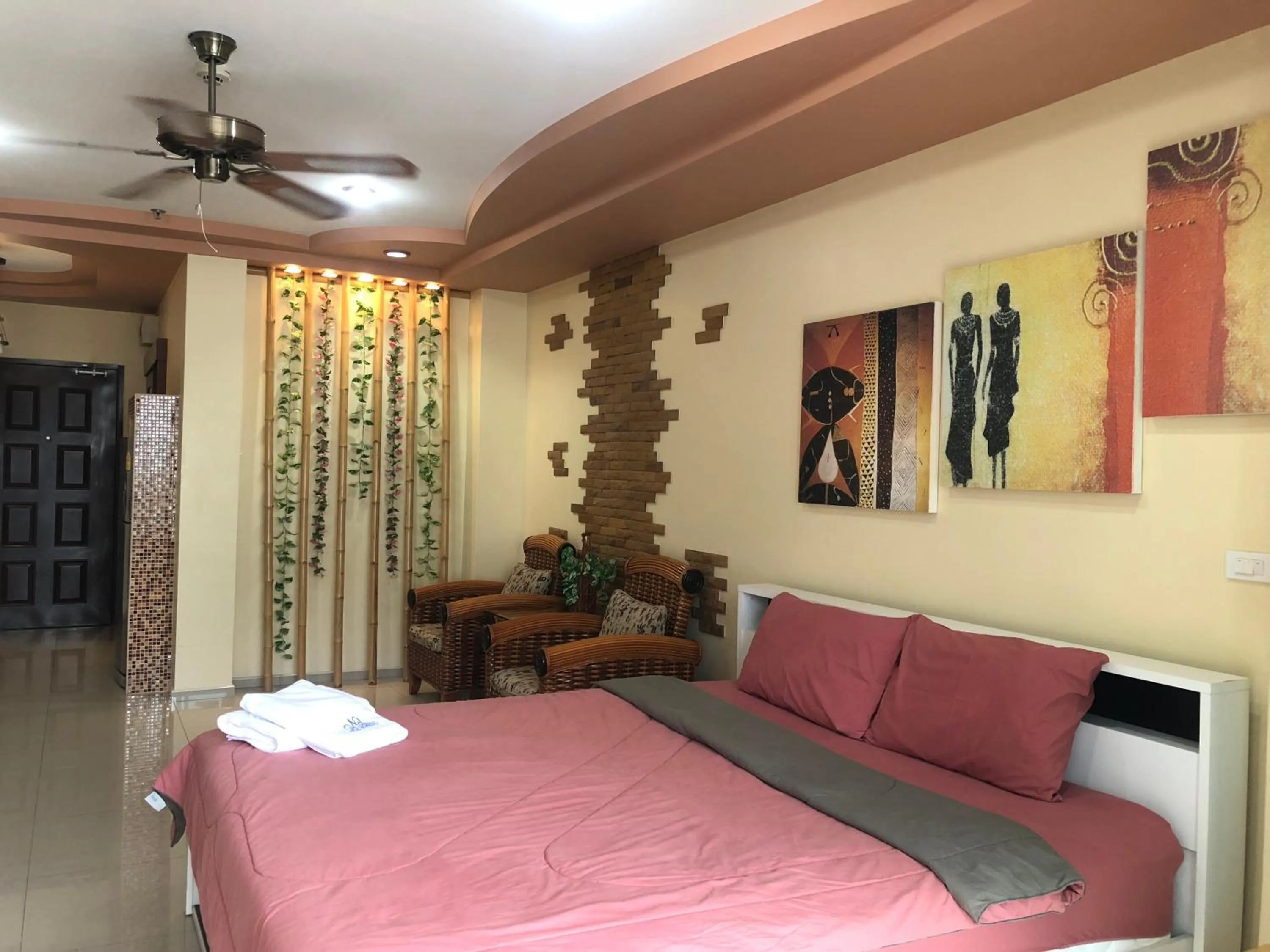 Bed in Viewtalay Beachfront by ND