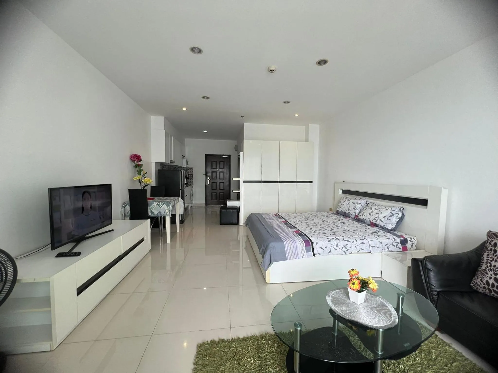 Bed in Viewtalay Beachfront by ND