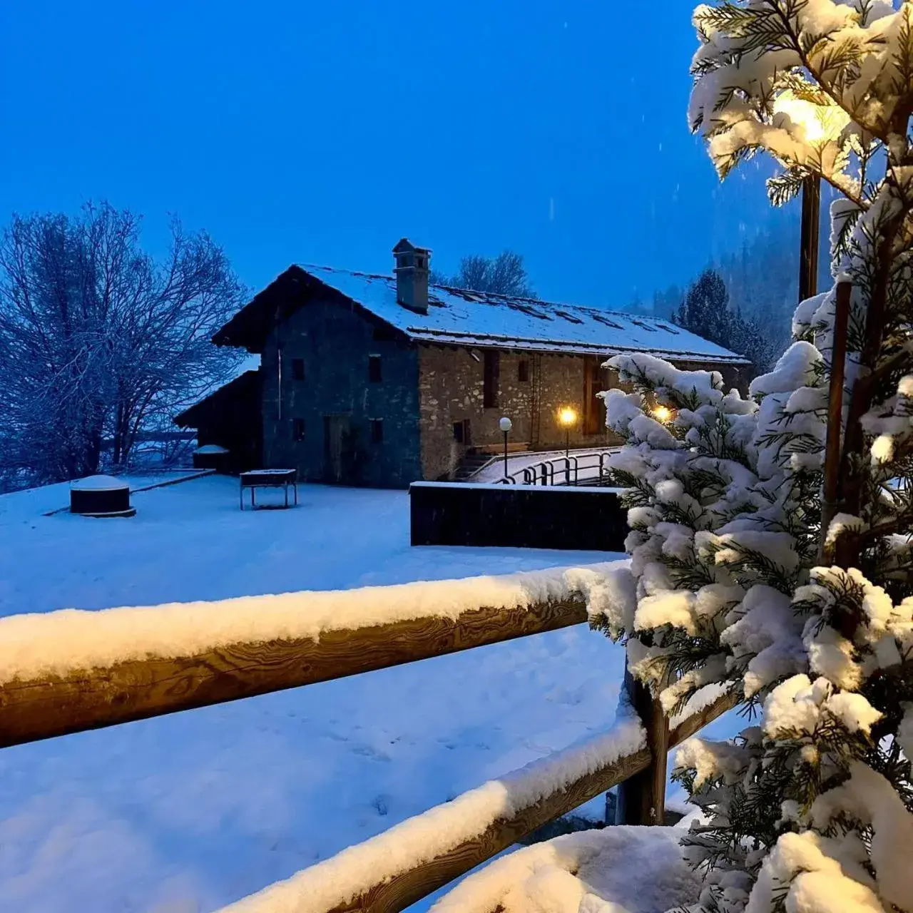 Property building in Club Esse Pila 2000 Property building in Club Esse Pila 2000