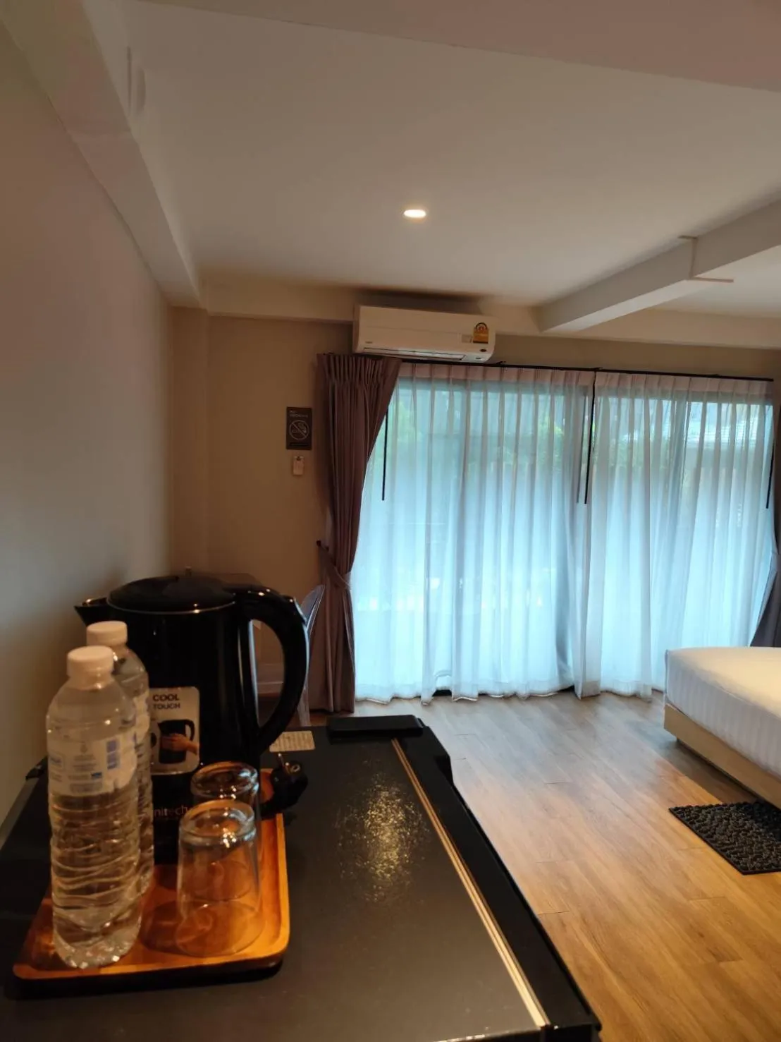 Photo of the whole room in Nest by Sangob