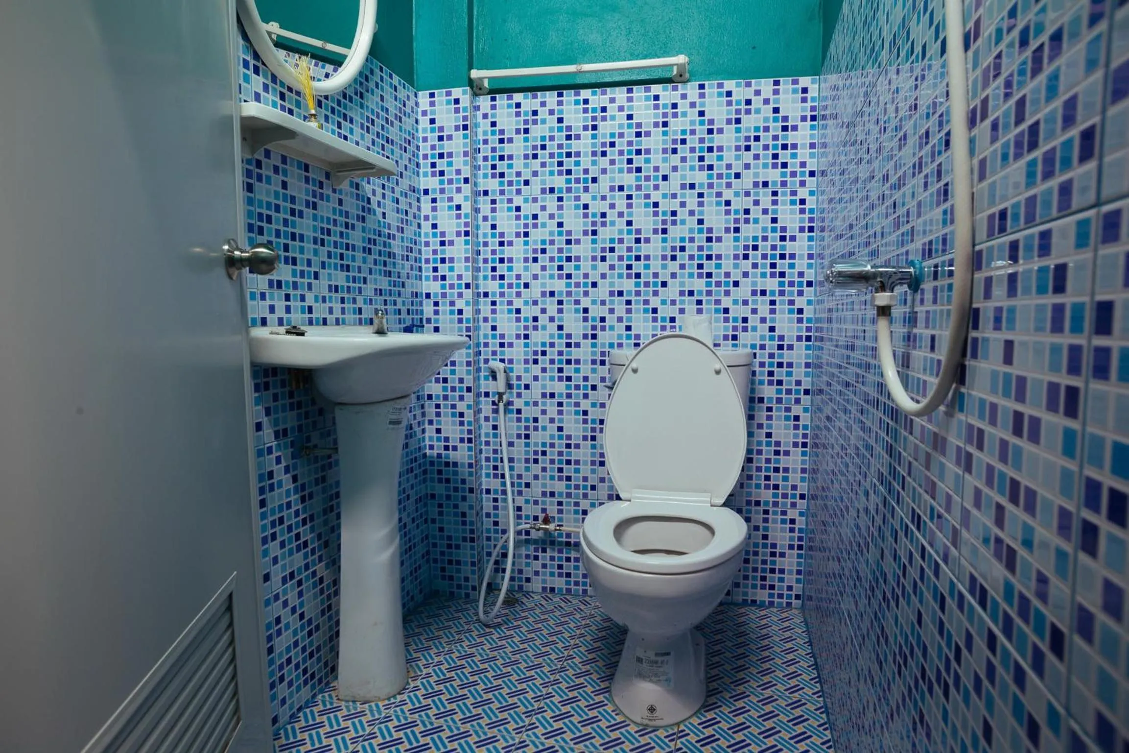 Shower in Malai Place Lampang