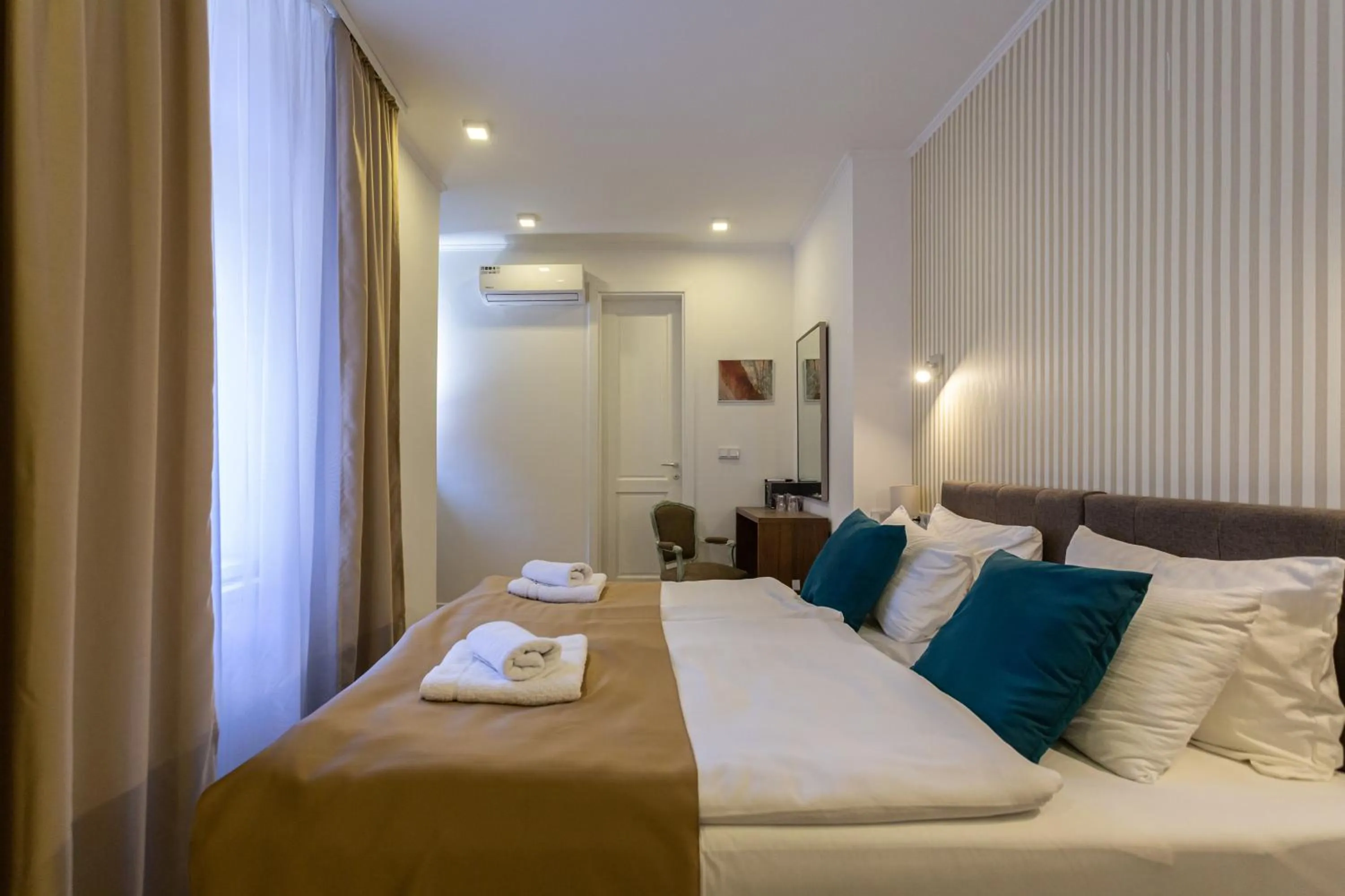 Photo of the whole room, Bed in Heritage Hotel Petrakija