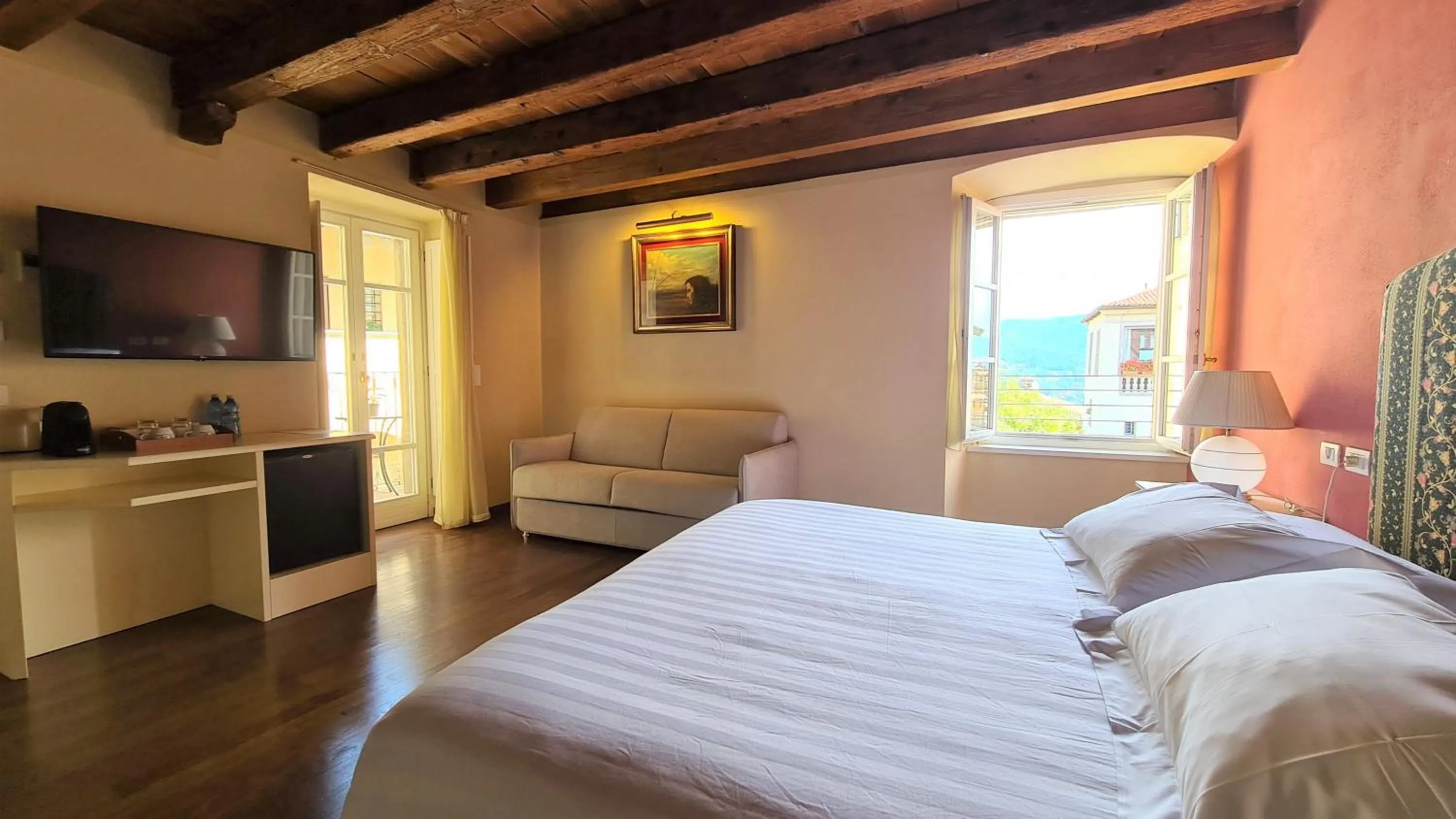 Bedroom, Bed in Hotel Piazza Vecchia