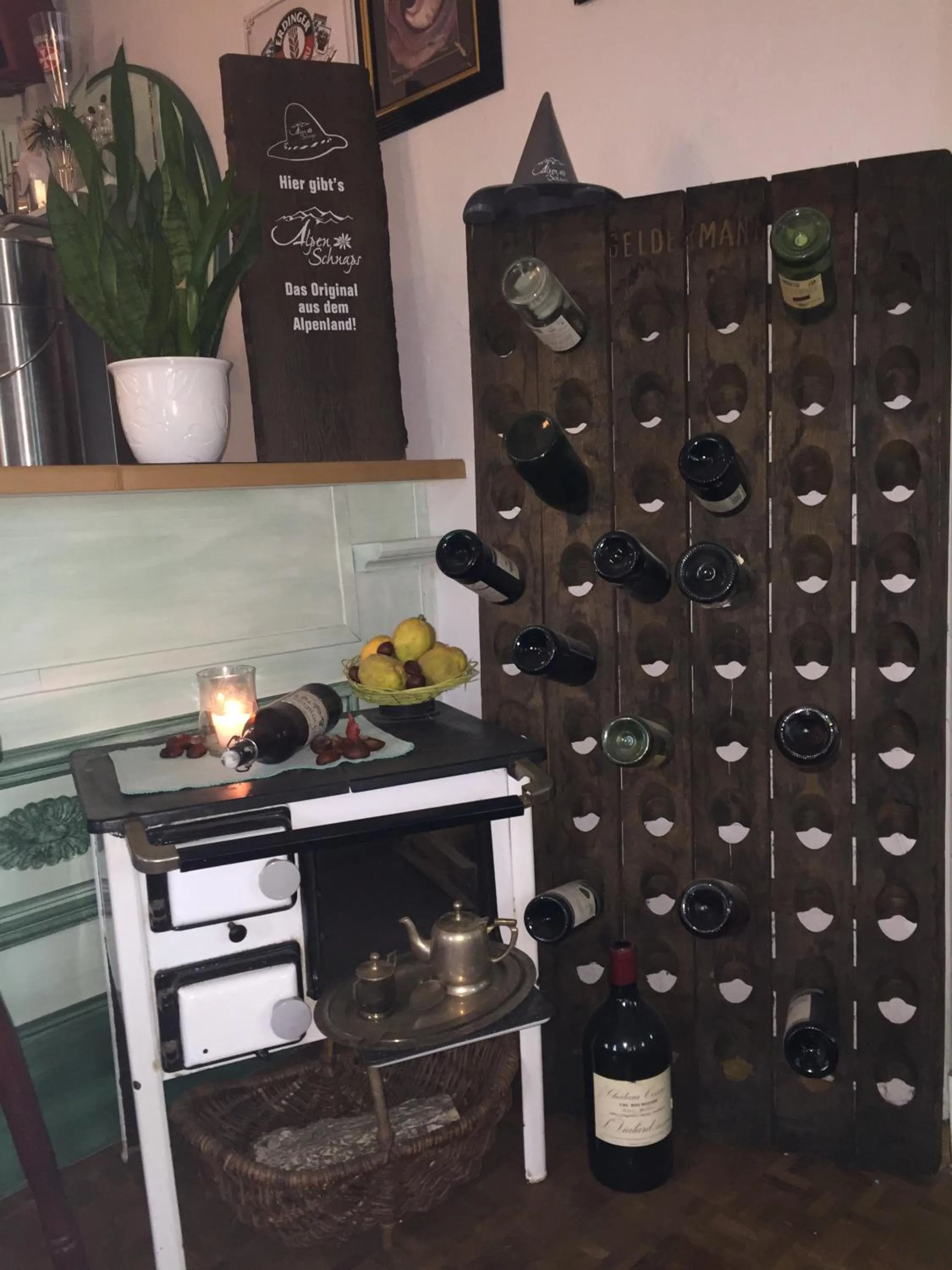 Communal lounge/ TV room in Bergschlößchen