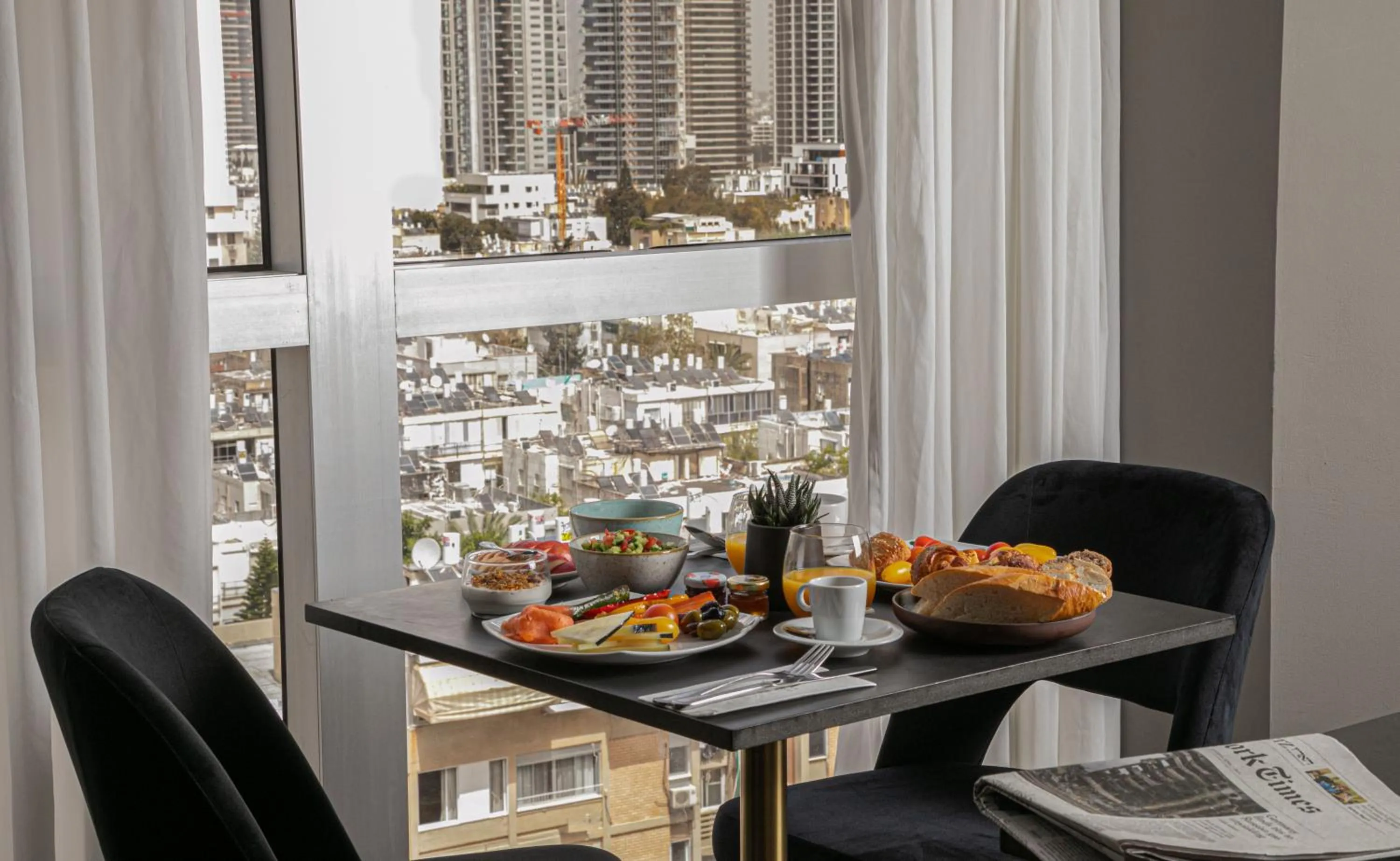 Dining area in Vital - Urban boutique hotel TLV