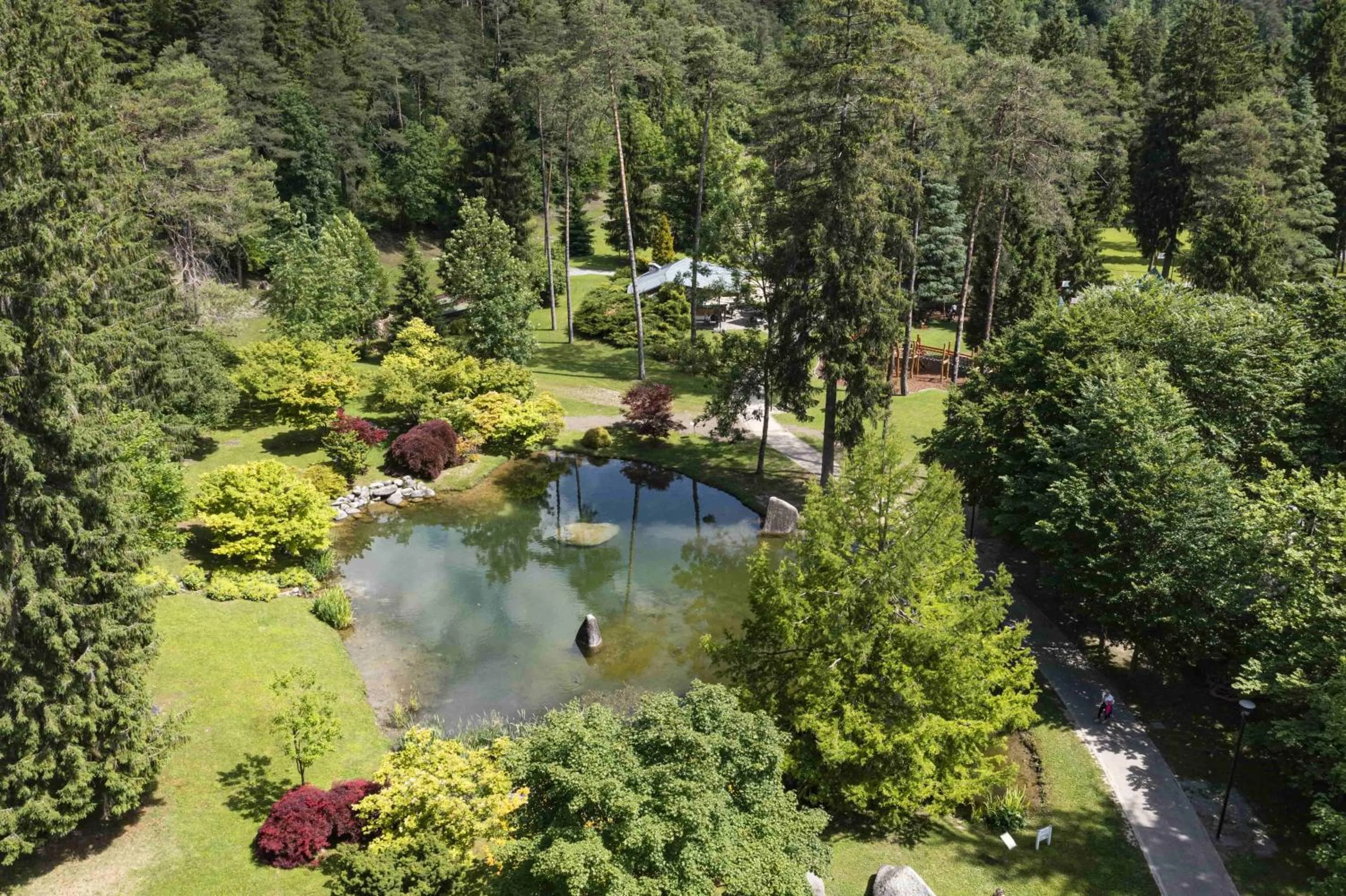 Garden in Grand Hotel Terme Di Comano