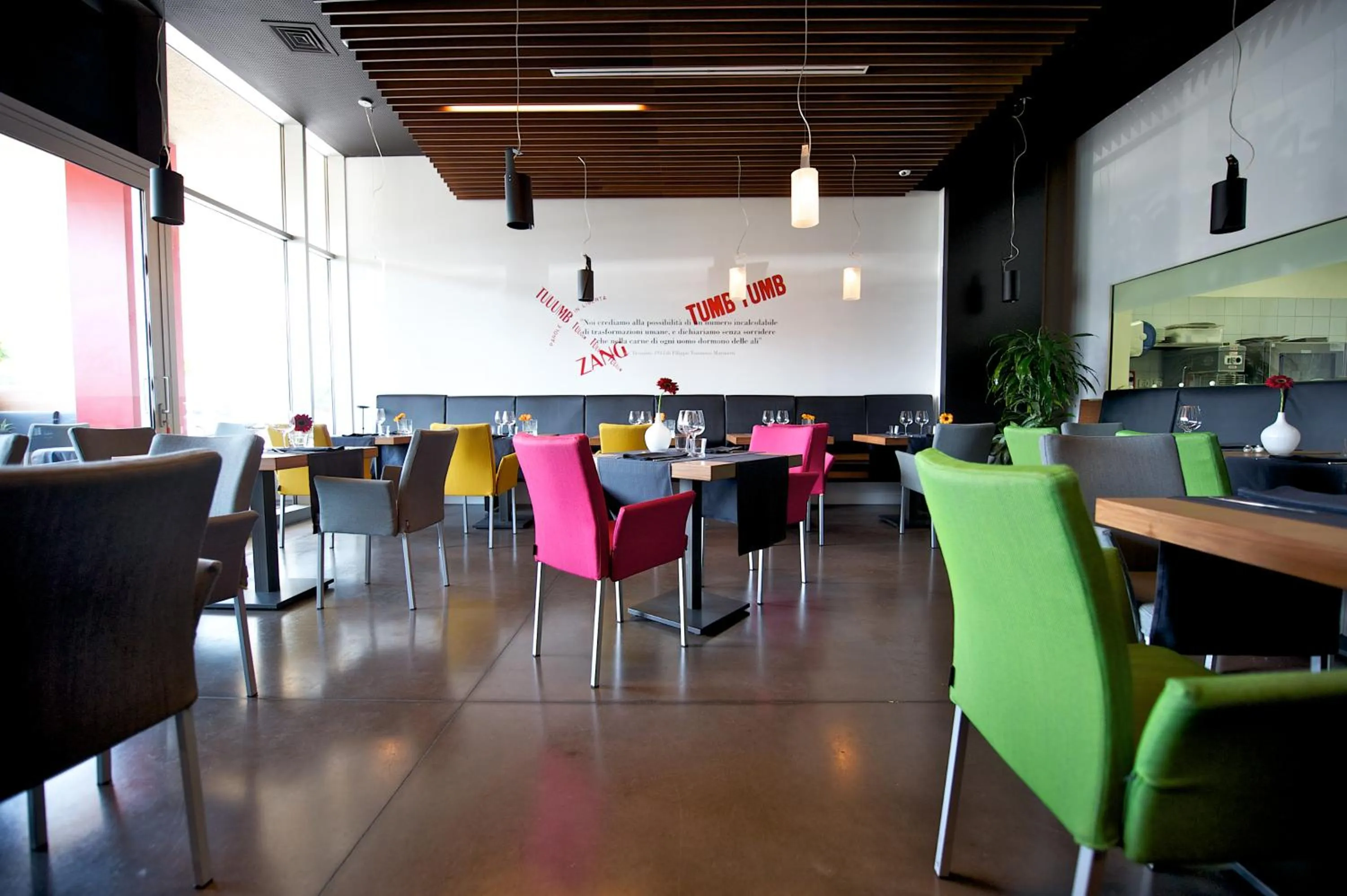 Restaurant/places to eat in Mercure Nerocubo Rovereto