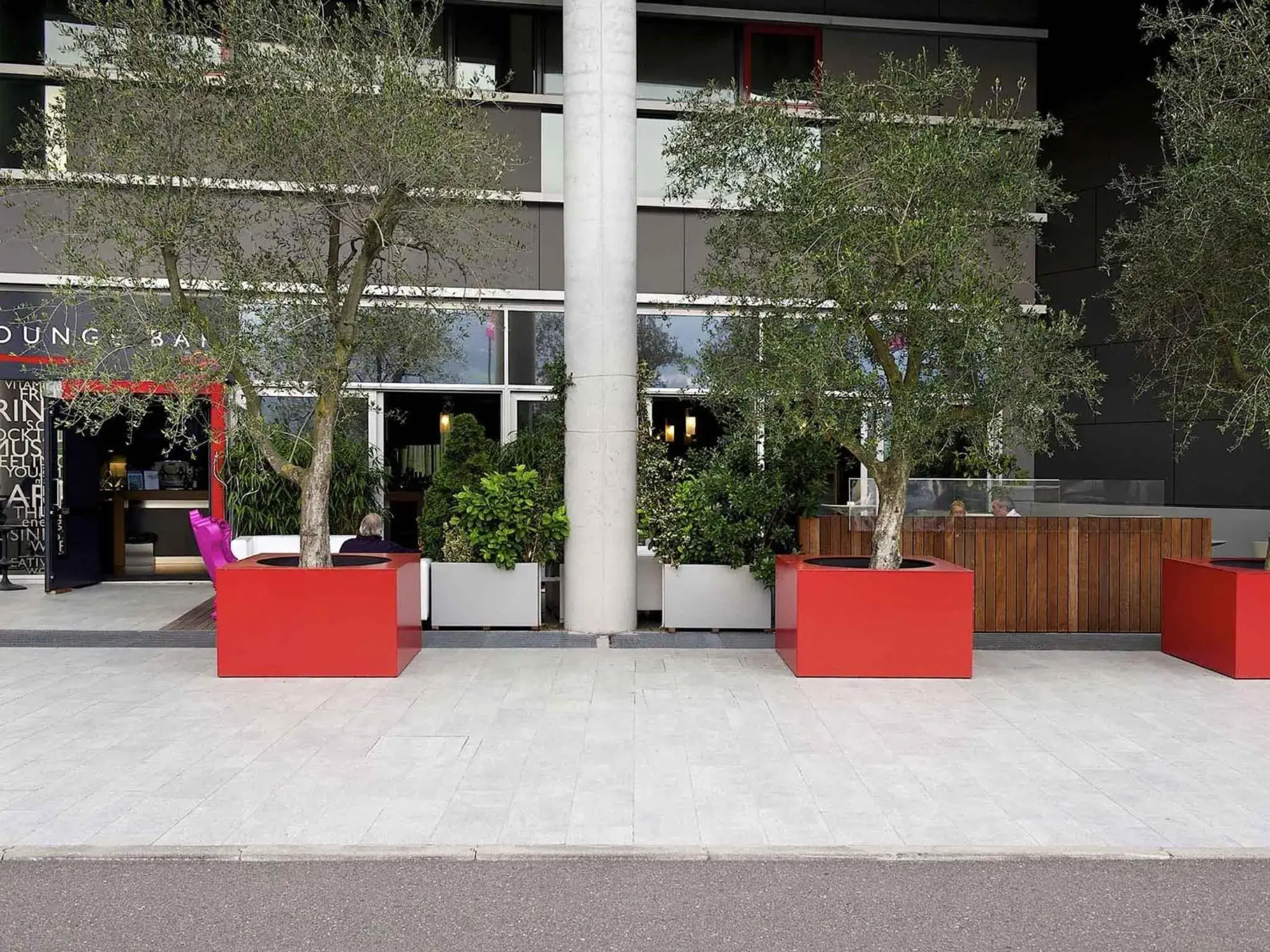 Lounge or bar in Mercure Nerocubo Rovereto Lounge or bar in Mercure Nerocubo Rovereto