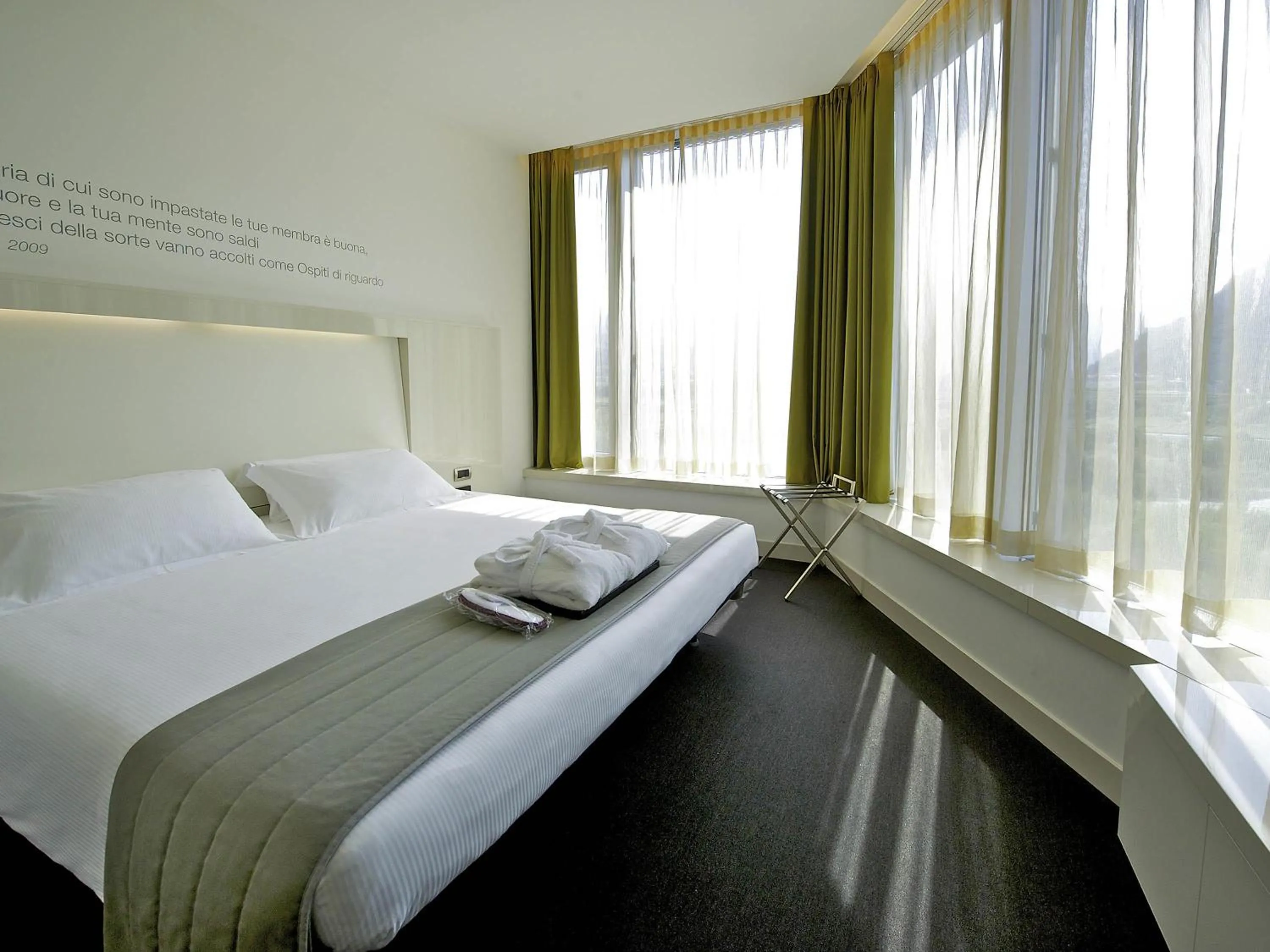 Bedroom, Bed in Mercure Nerocubo Rovereto