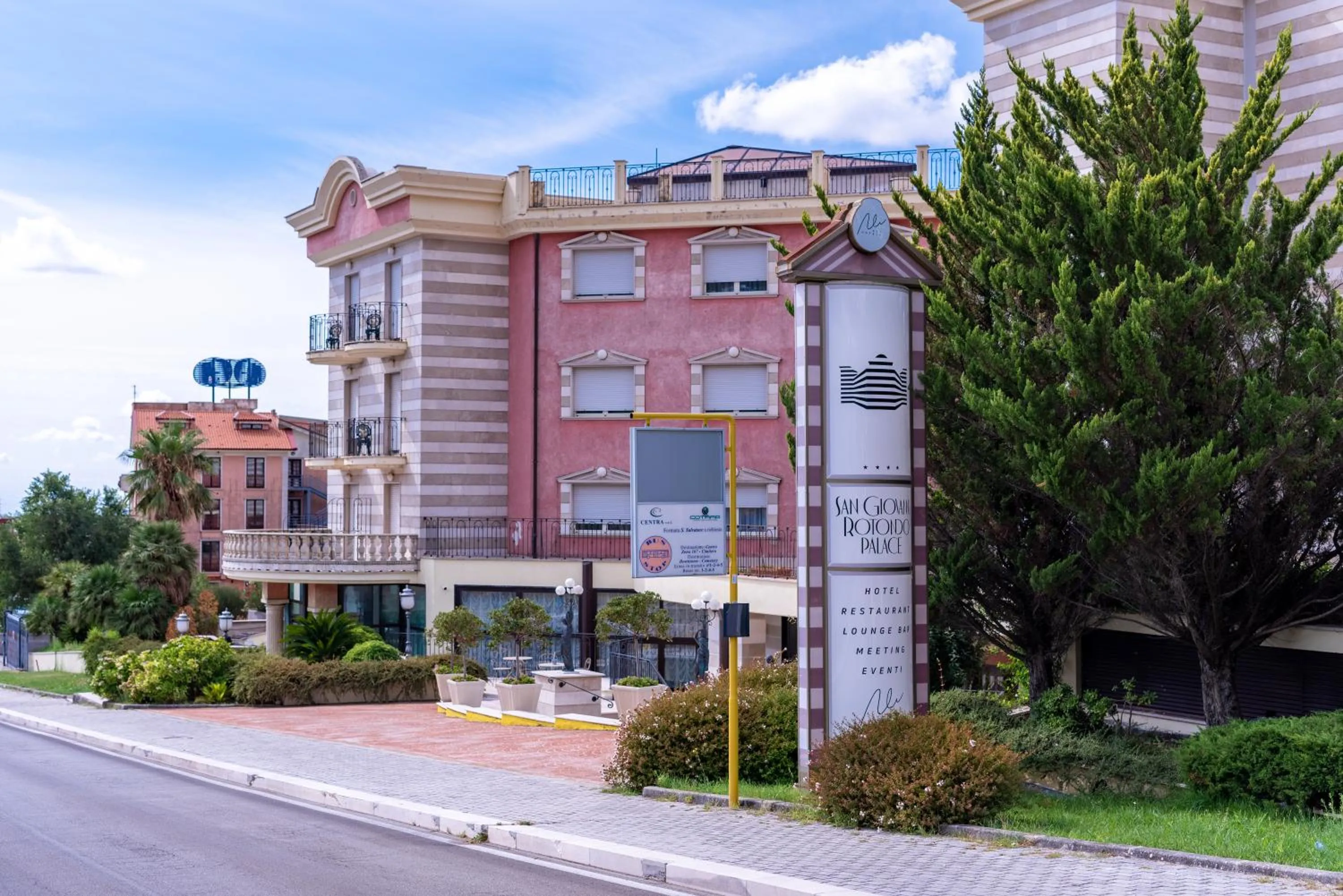 Property building in San Giovanni Rotondo Palace - Alihotels