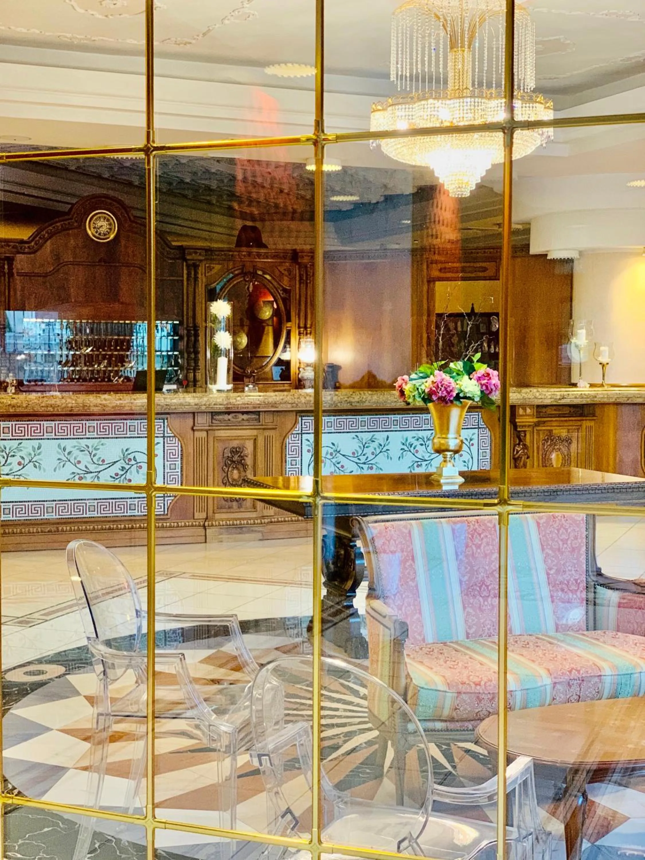 Lobby or reception in San Giovanni Rotondo Palace - Alihotels