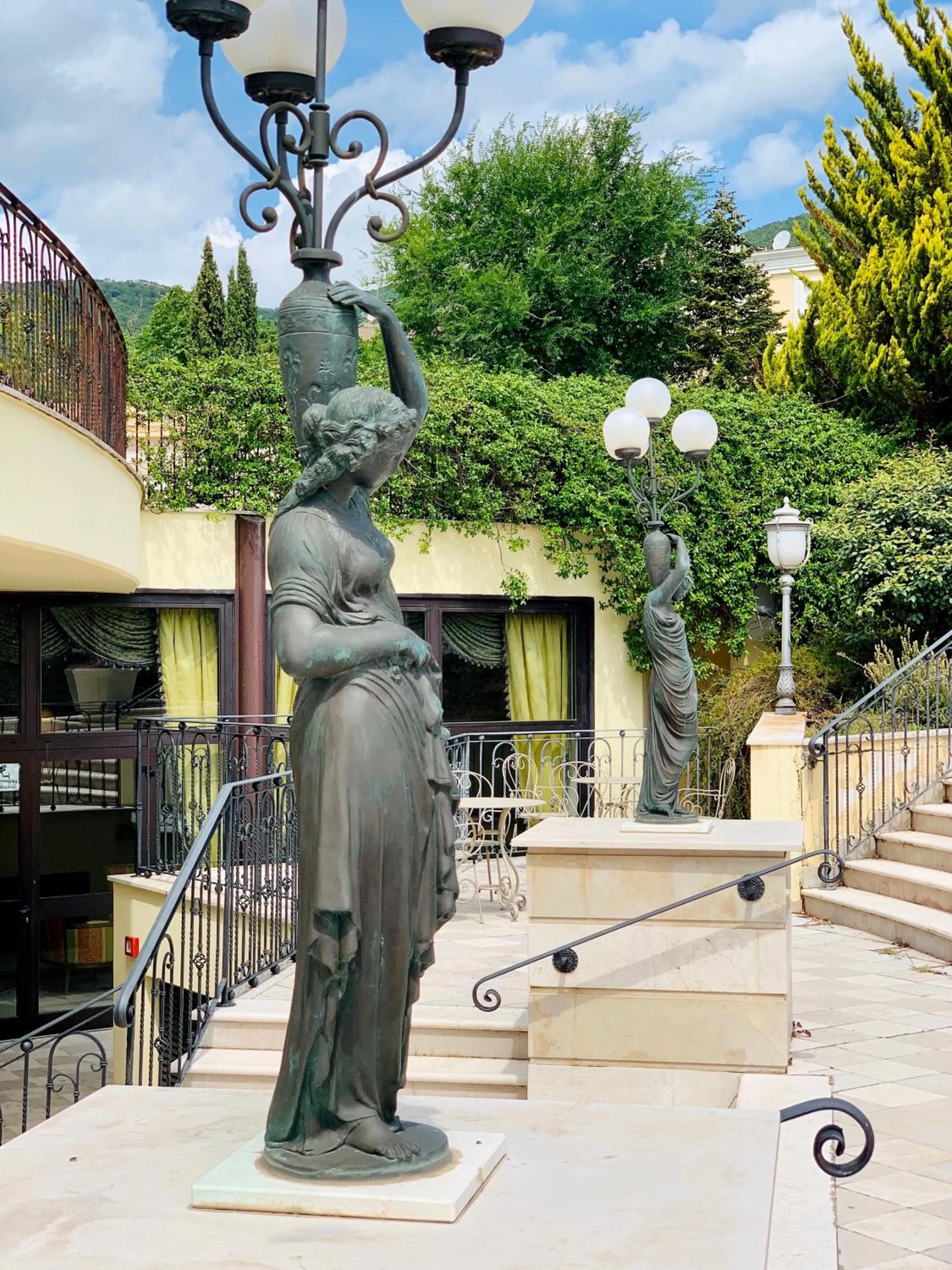 Garden in San Giovanni Rotondo Palace - Alihotels