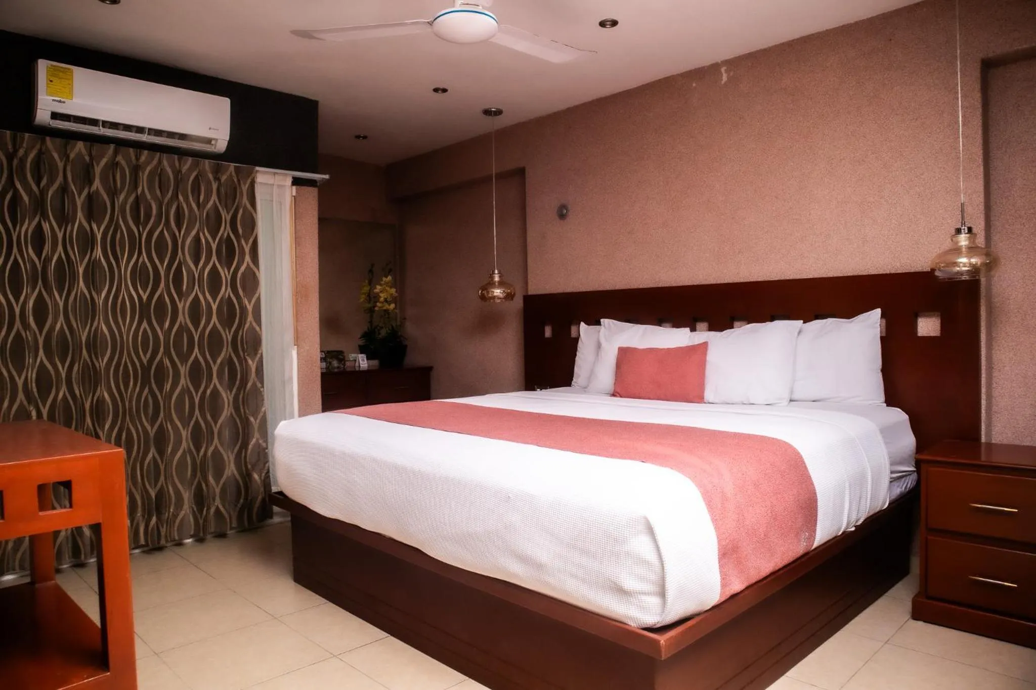 Bed in Hotel & Suites Country Valladolid