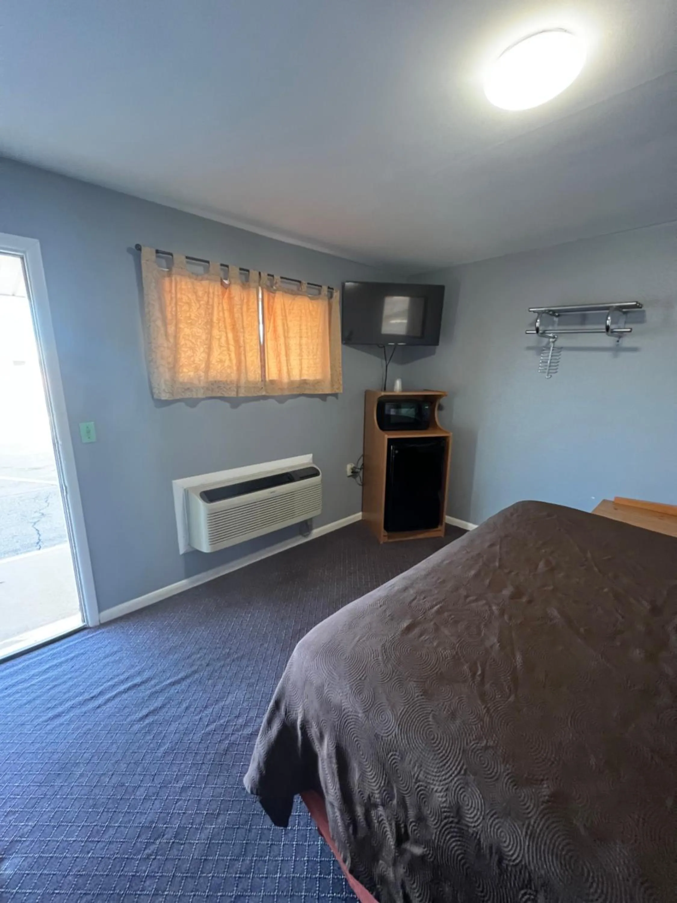 Bed in Western Motel