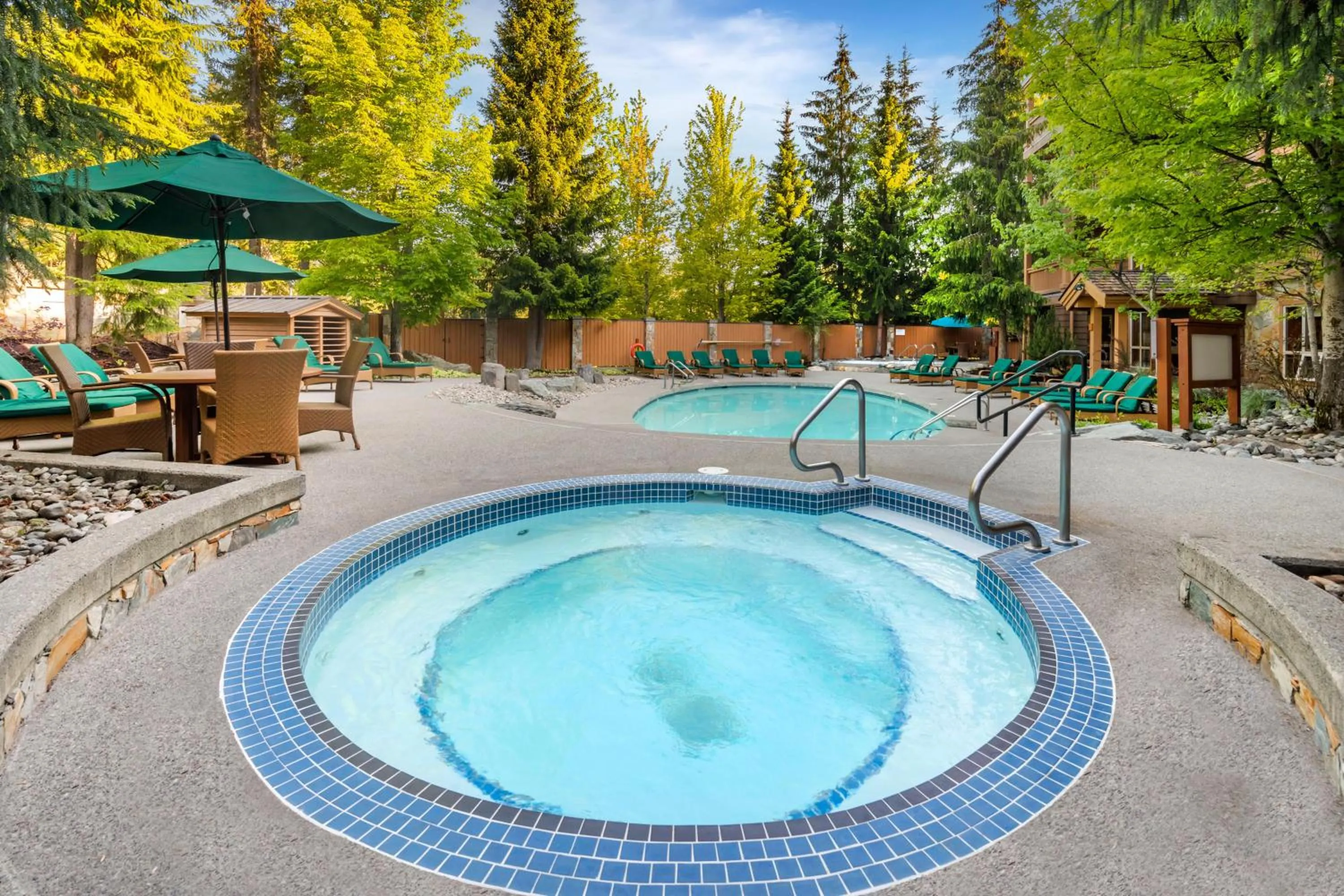 Swimming pool in Hilton Grand Vacations Club Whistler