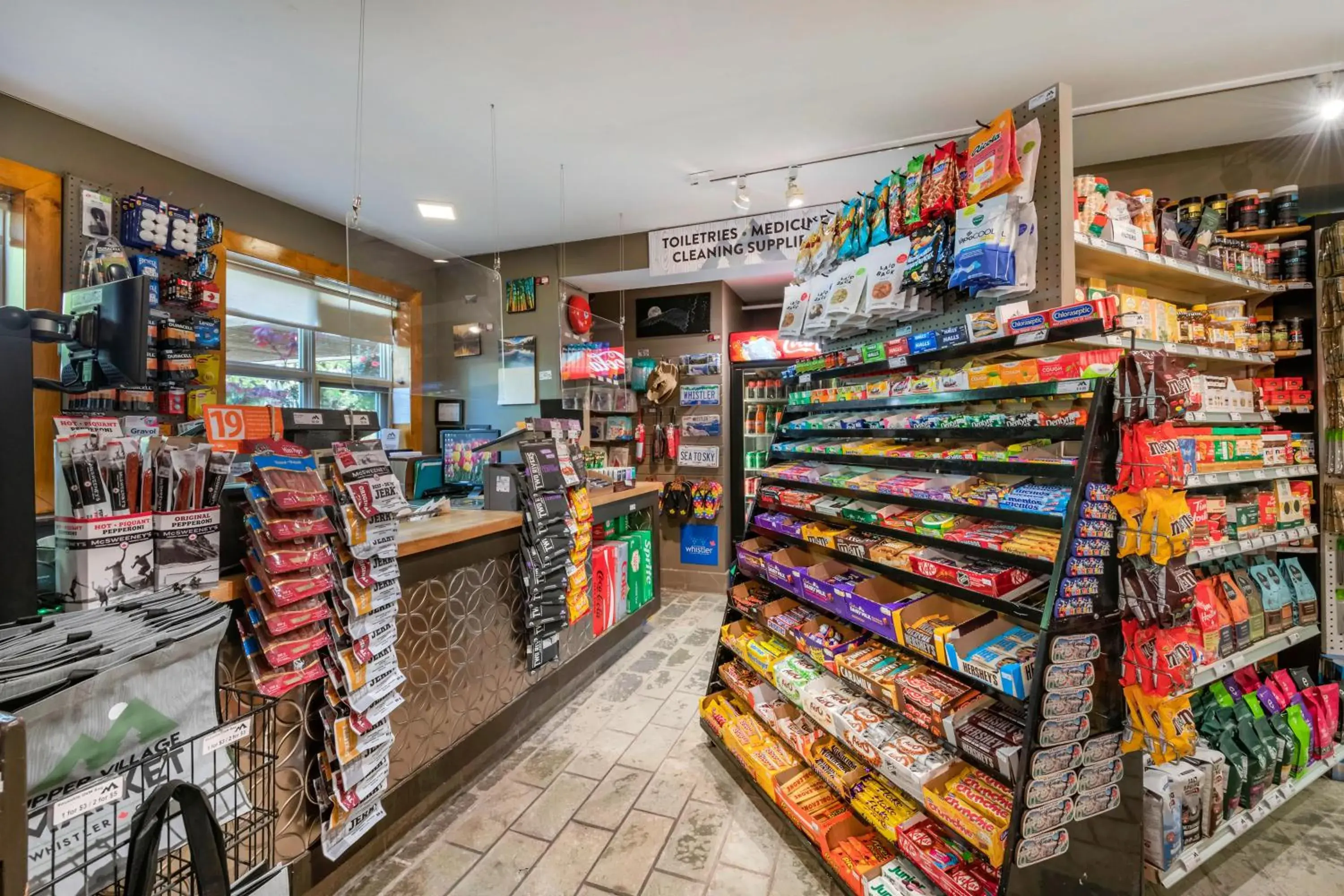 On-site shops, Supermarket/Shops in Hilton Grand Vacations Club Whistler