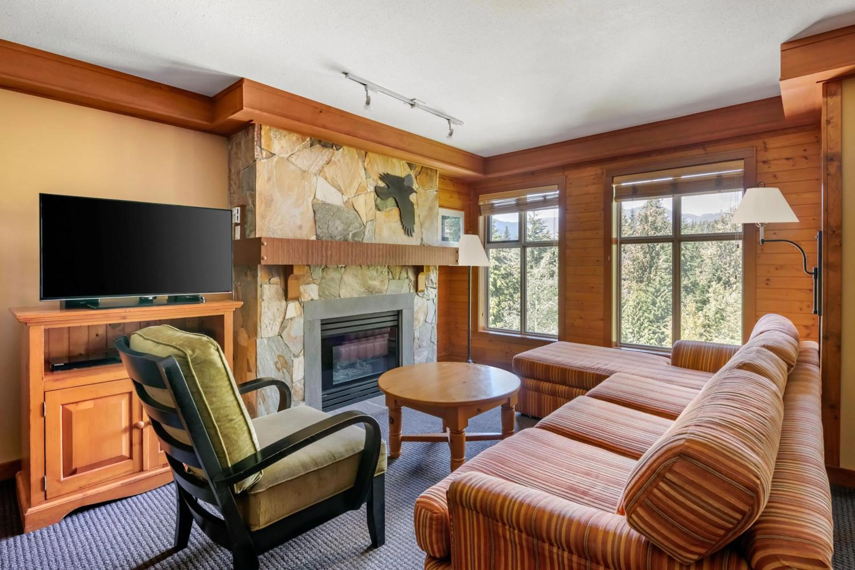 TV and multimedia in Hilton Grand Vacations Club Whistler