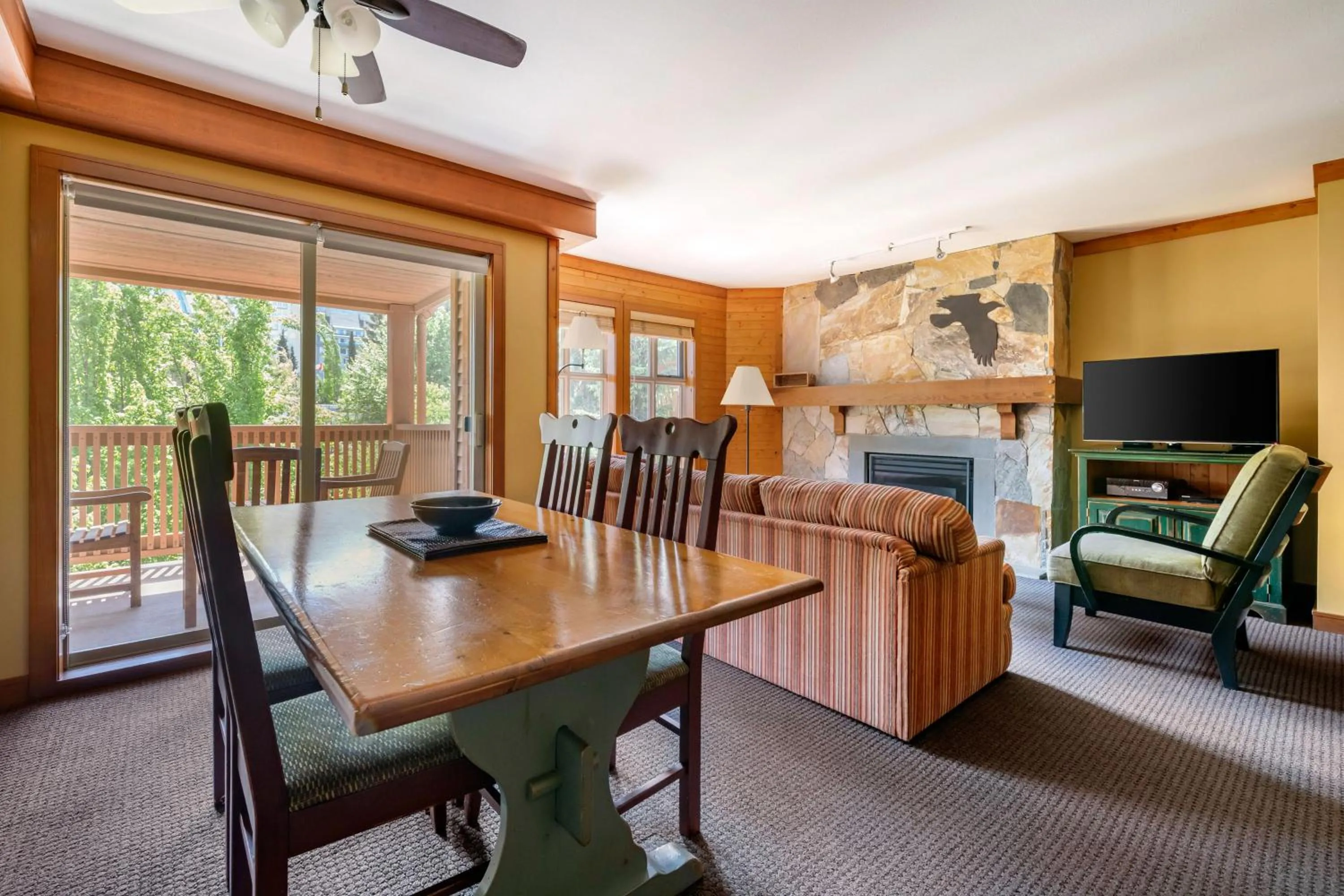 TV and multimedia in Hilton Grand Vacations Club Whistler