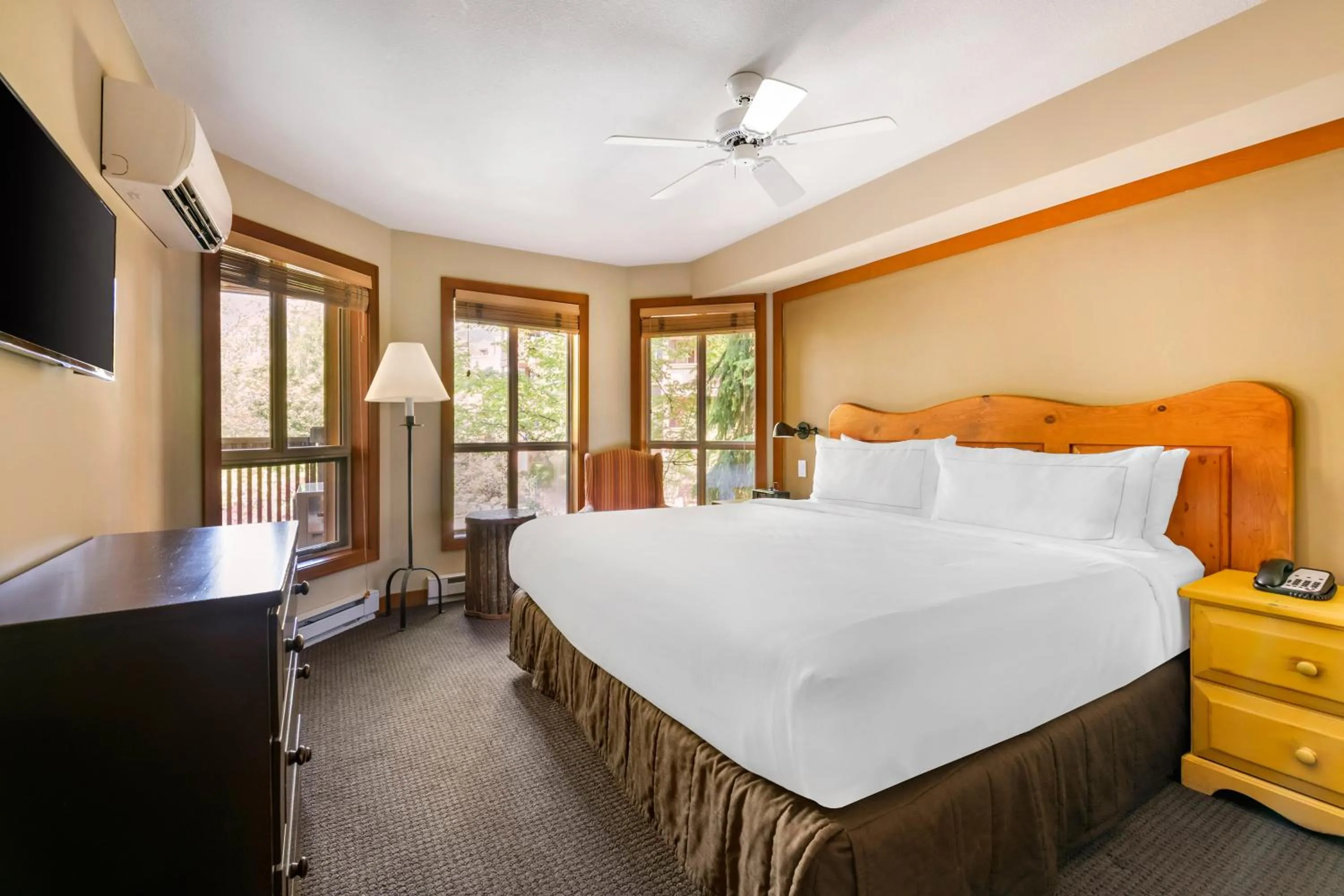 Bed in Hilton Grand Vacations Club Whistler