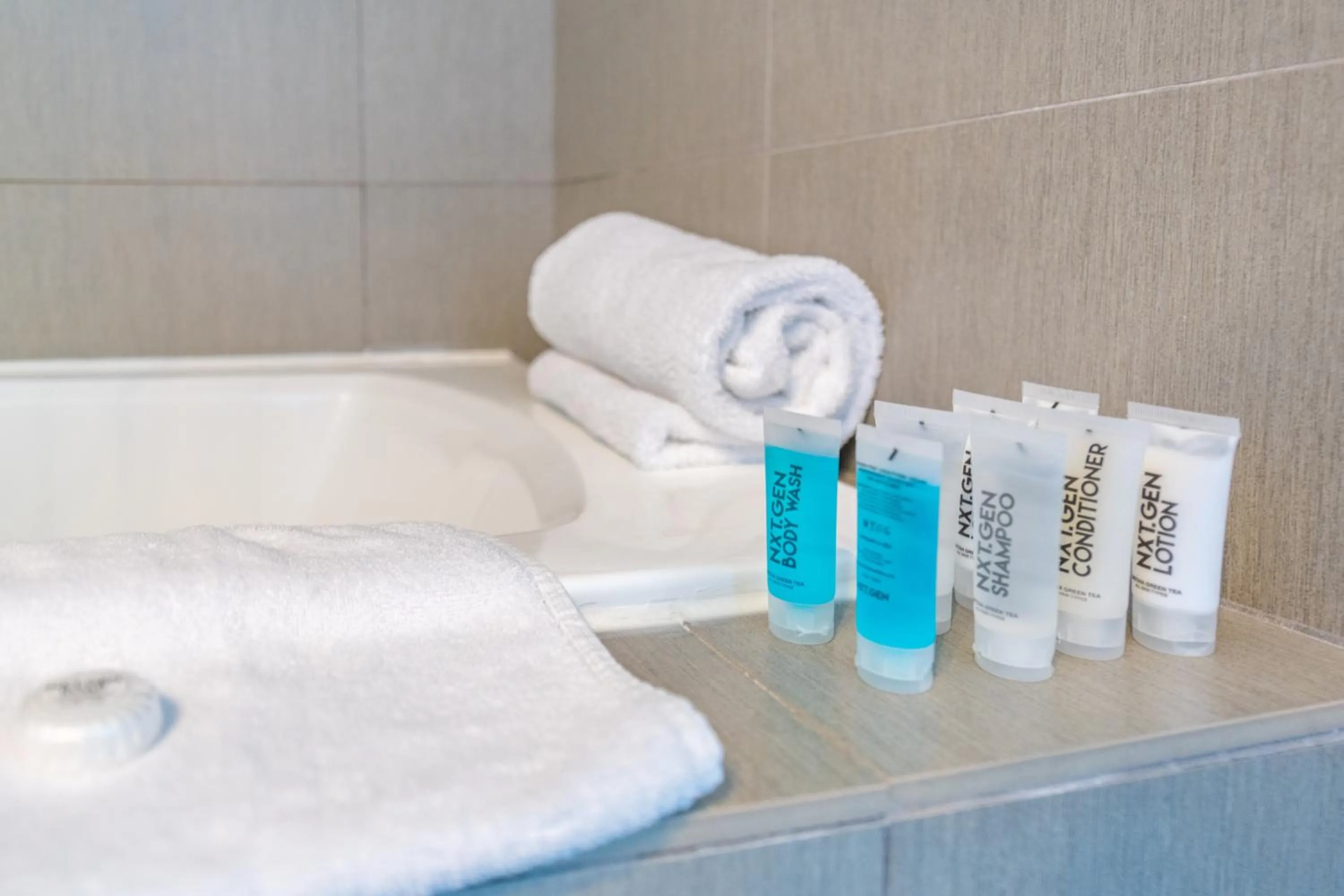 Bathroom in Global Luxury Suites at Monte Carlo