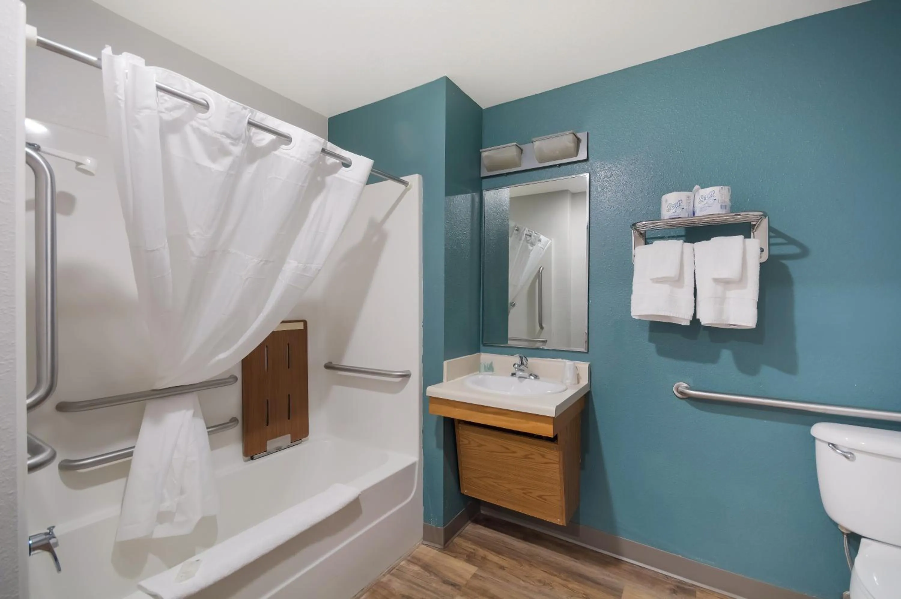 Bathroom in WoodSpring Suites Lexington Southeast