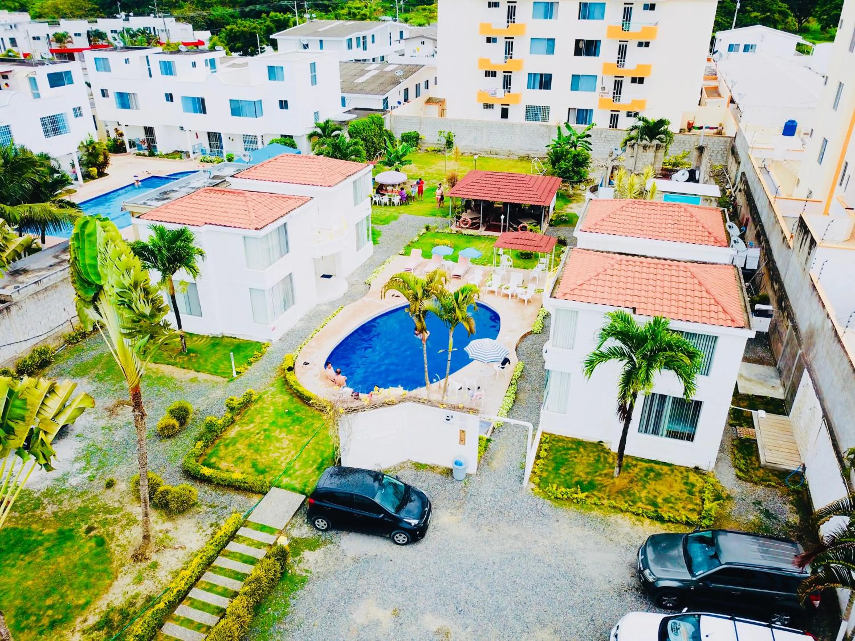 Pool view in Oceanic Lodge