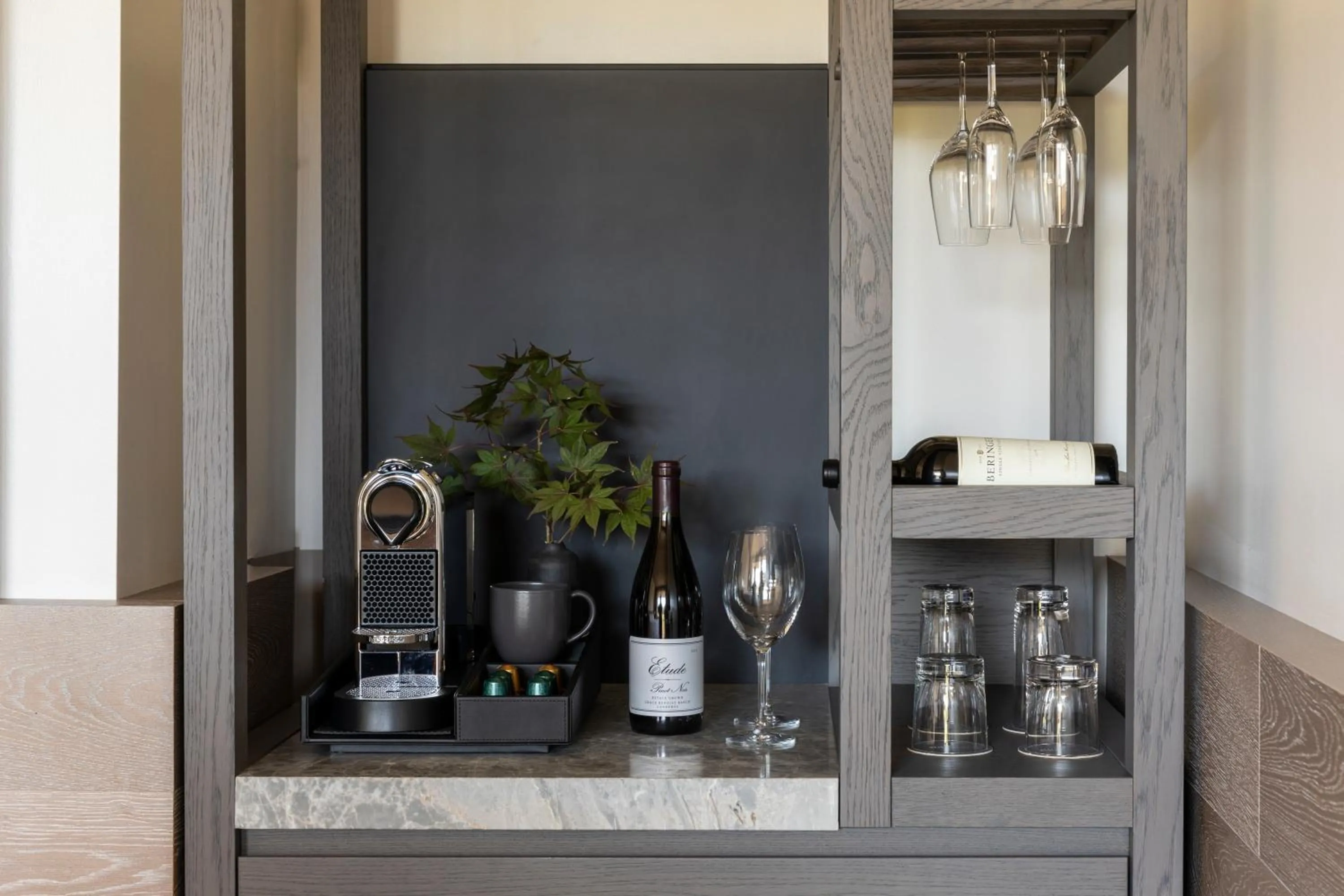 Coffee/tea facilities in Alila Napa Valley, a Hyatt Resort