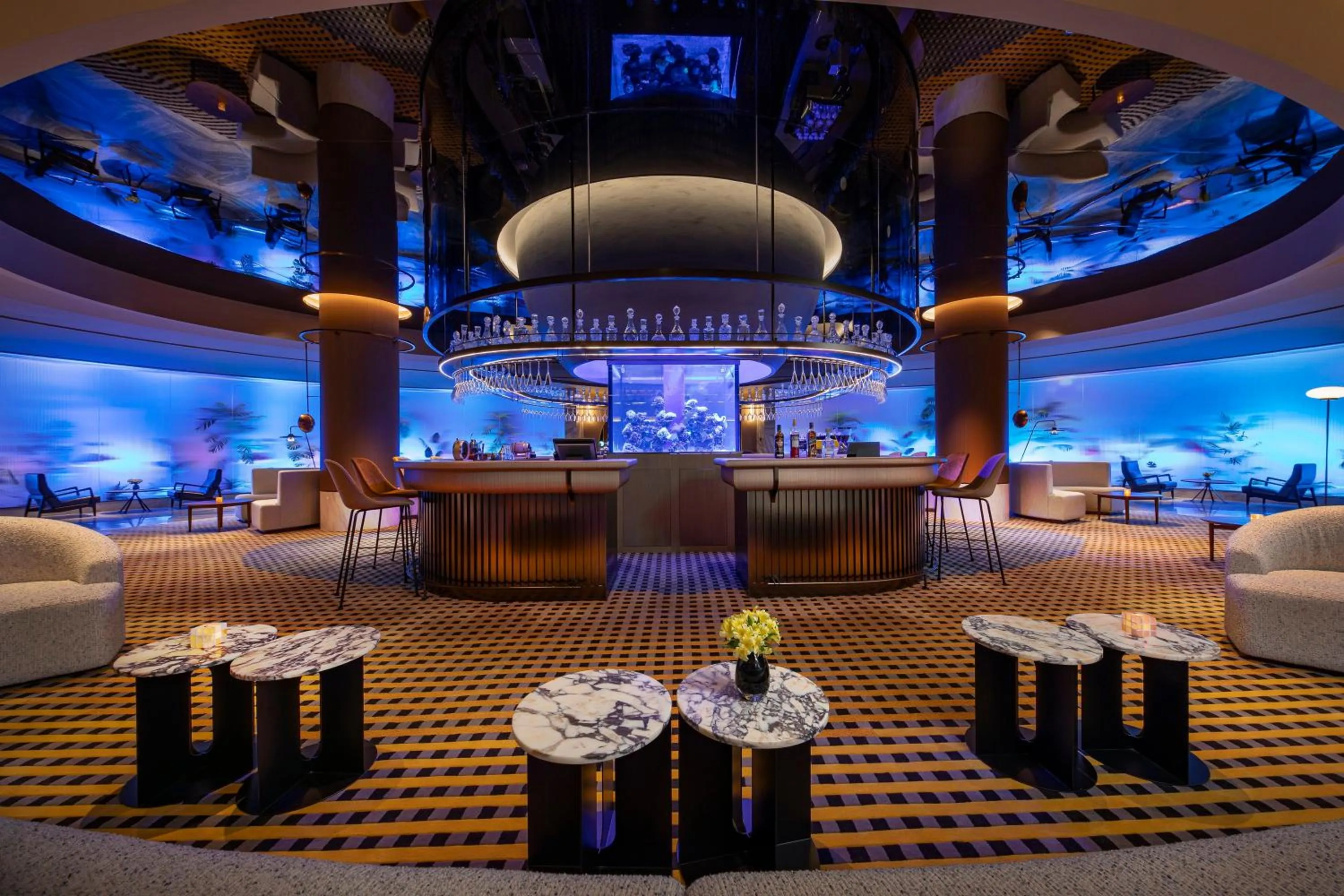 Lounge or bar in voco Shanghai Zhangjiang by IHG - Free shuttle to Disneyland