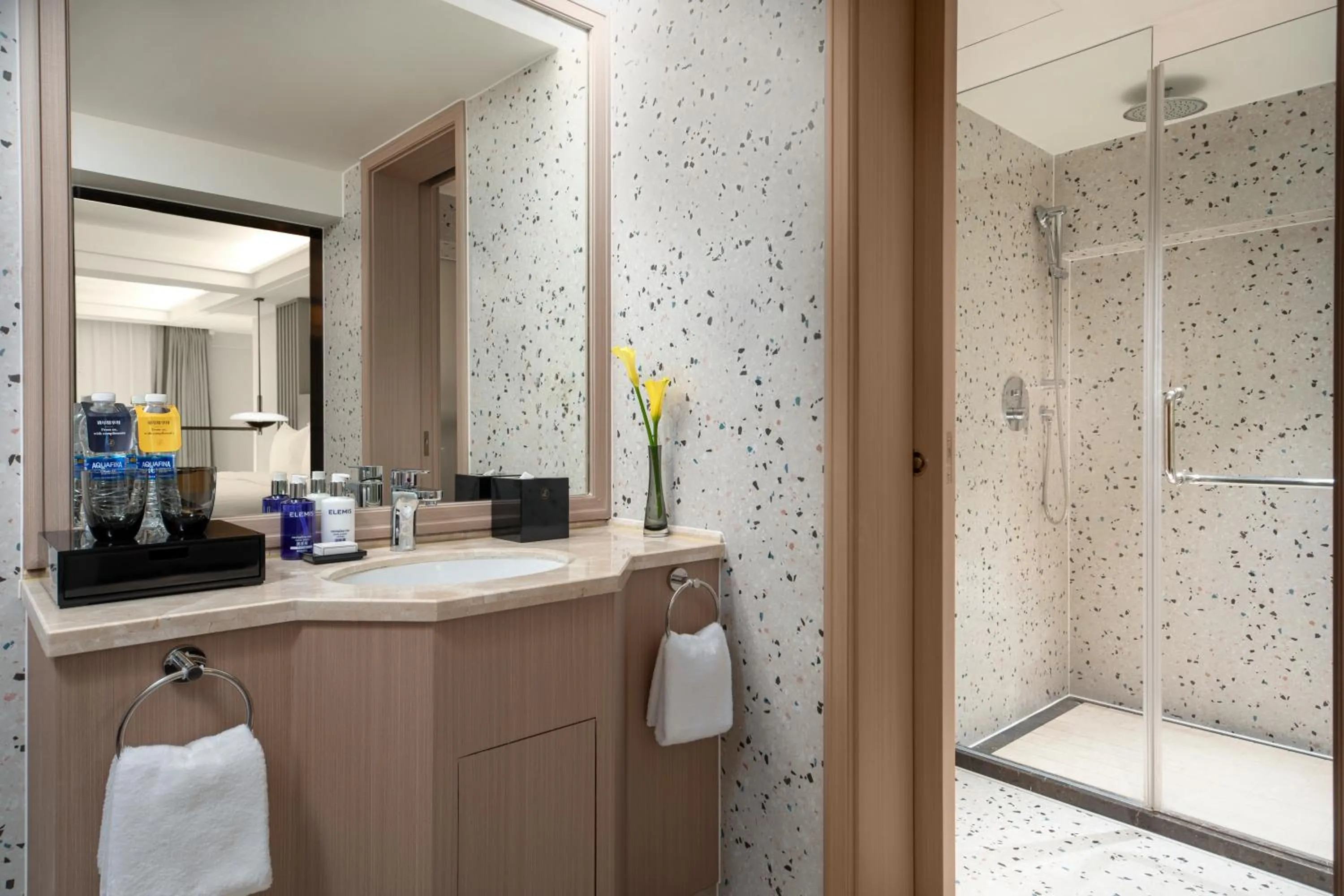 Bathroom in voco Shanghai Zhangjiang by IHG - Free shuttle to Disneyland
