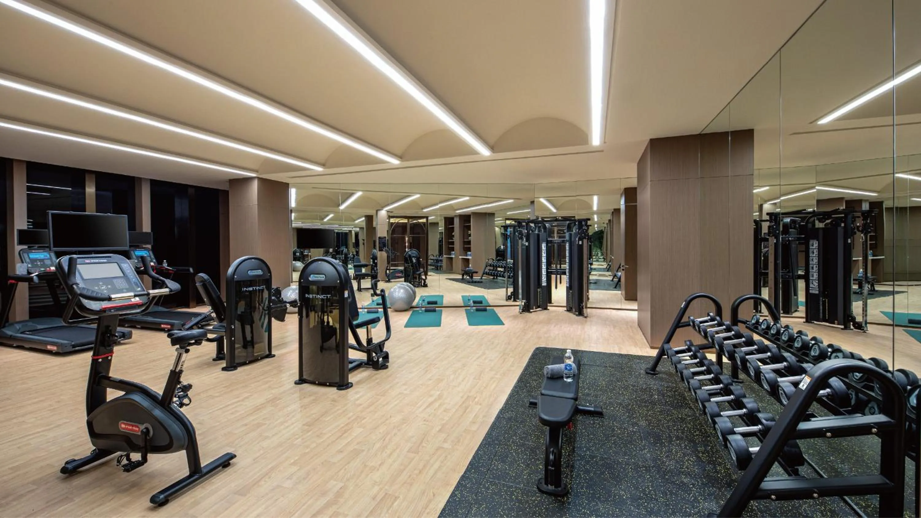 Fitness centre/facilities in voco Shanghai Zhangjiang by IHG - Free shuttle to Disneyland