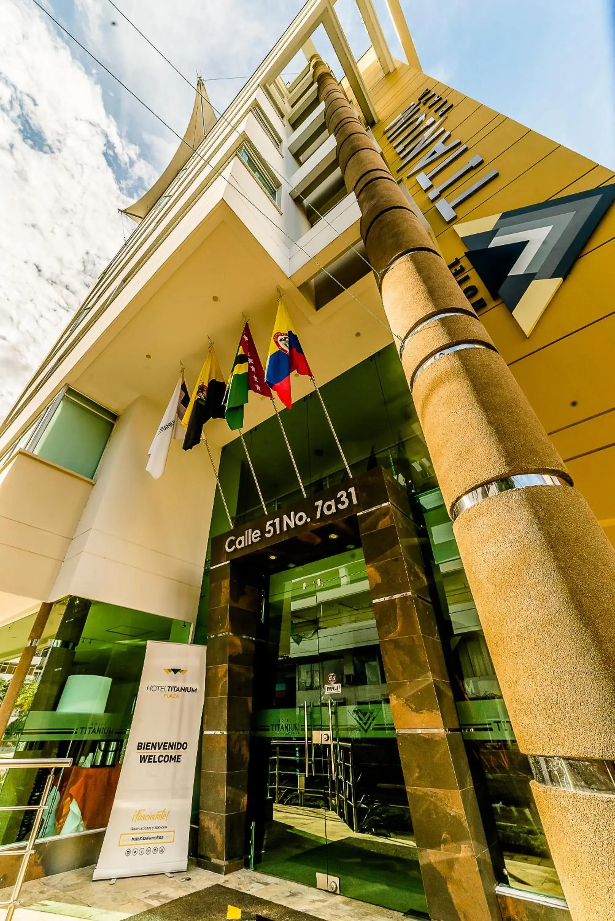 Facade/entrance in Hotel Titanium Plaza Facade/entrance in Hotel Titanium Plaza